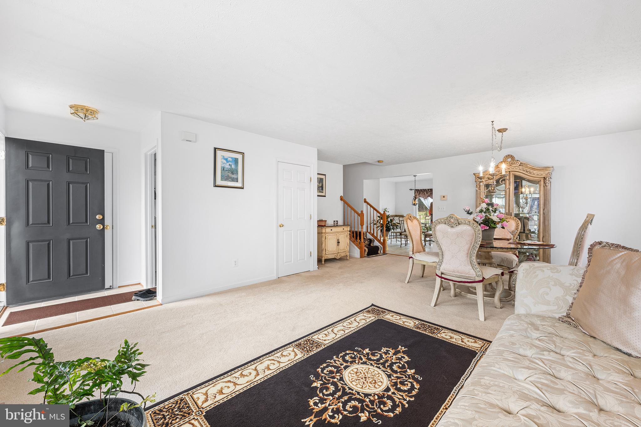 260 GOLDEN PLOVER DRIVE