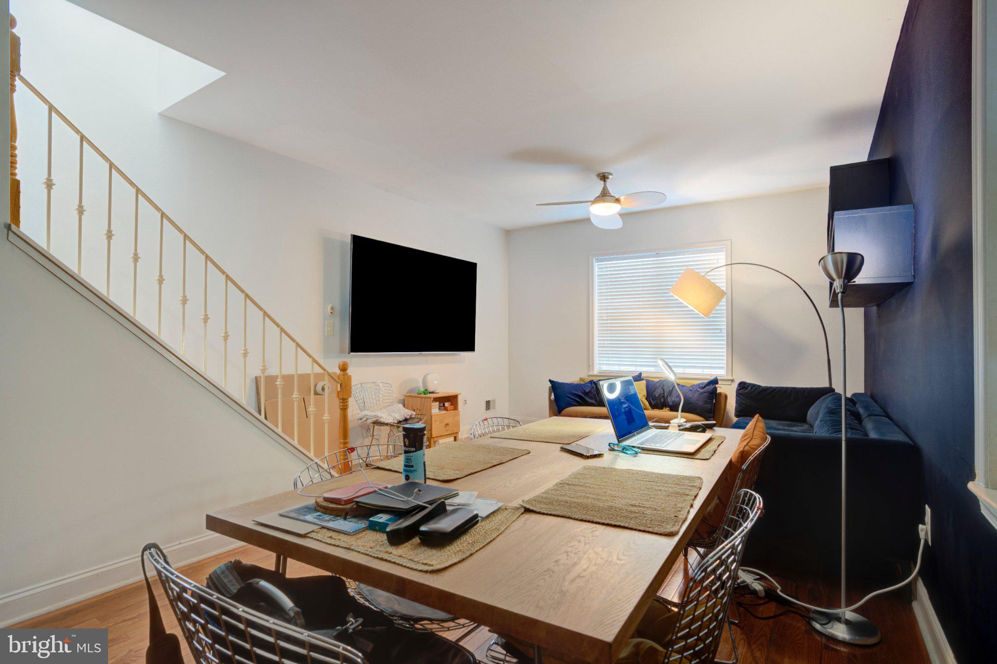 881 N 5TH STREET