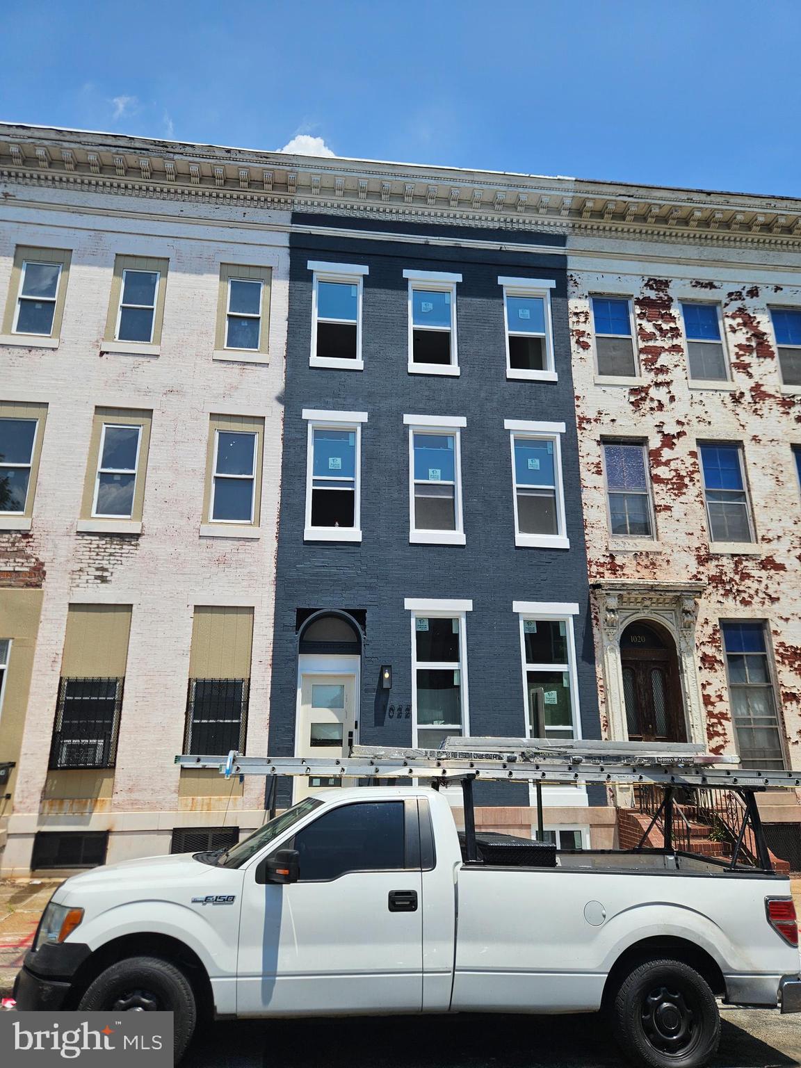 2 Unit Property Fully Rented . 1 - 1 Bedroom unit currently rented for 1200 a month, 1 - 4 bedroom unit currently a 4 Bedroom Rooming house bringing in 3450 . Total Rents 4650 . Rental License and Lead Certificates available.