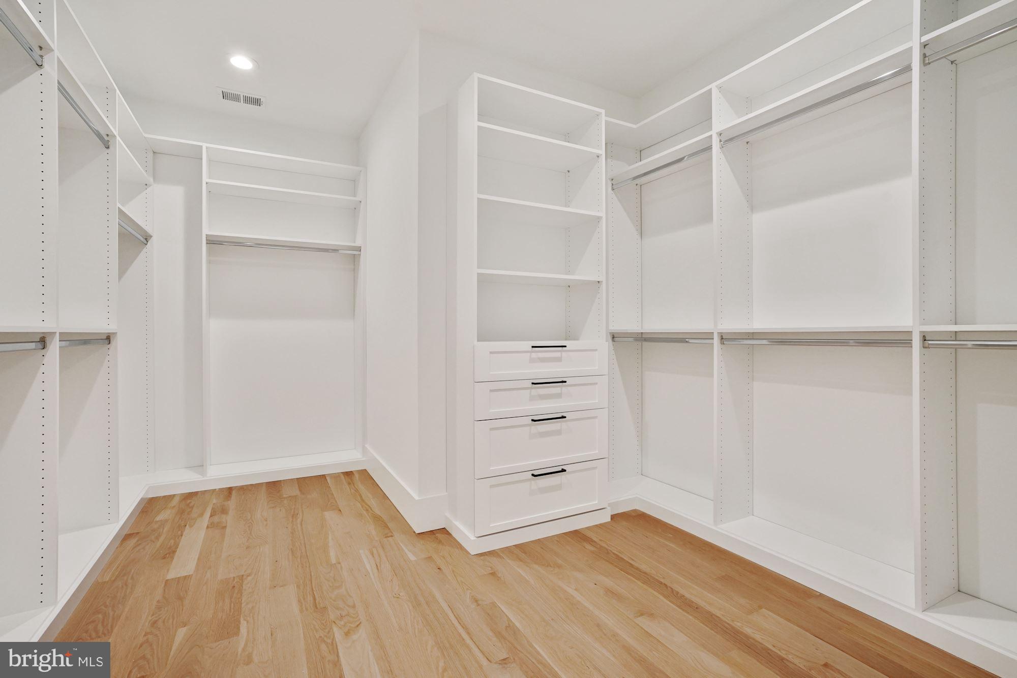 BALLSTON - Residential