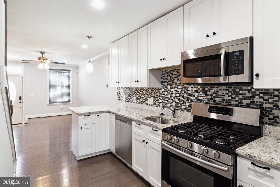 2933 FAIT AVENUE