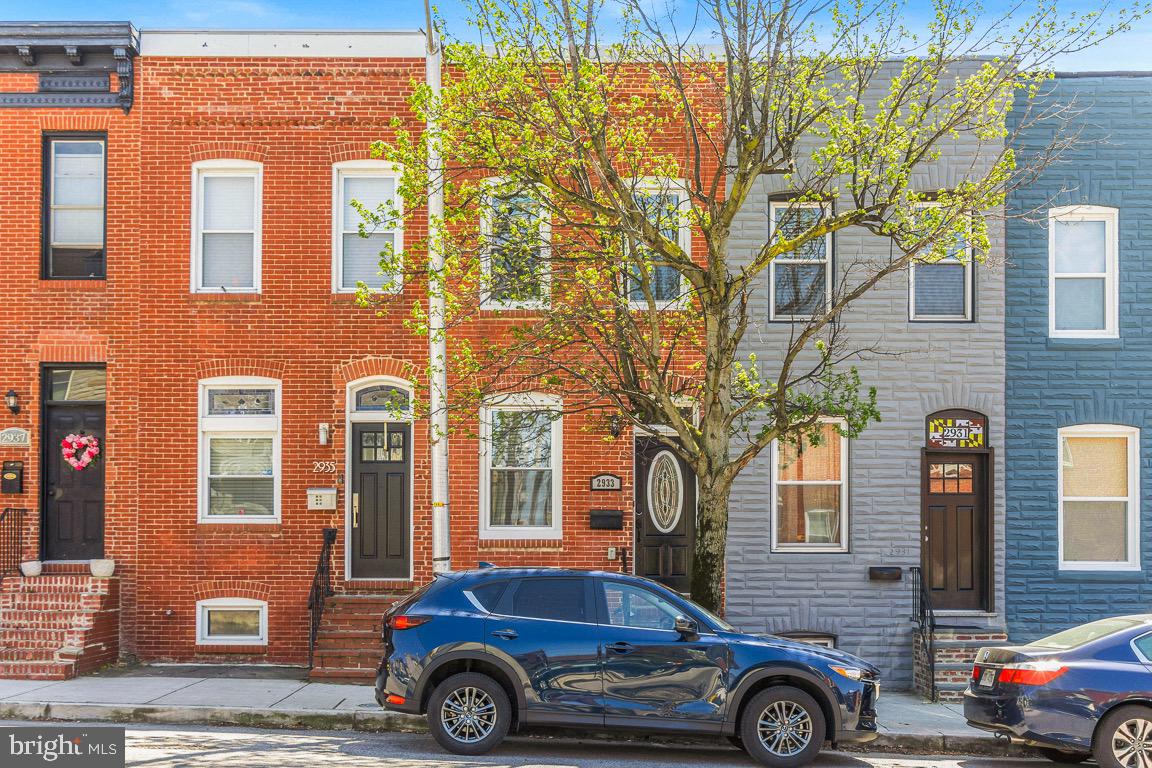 2933 FAIT AVENUE