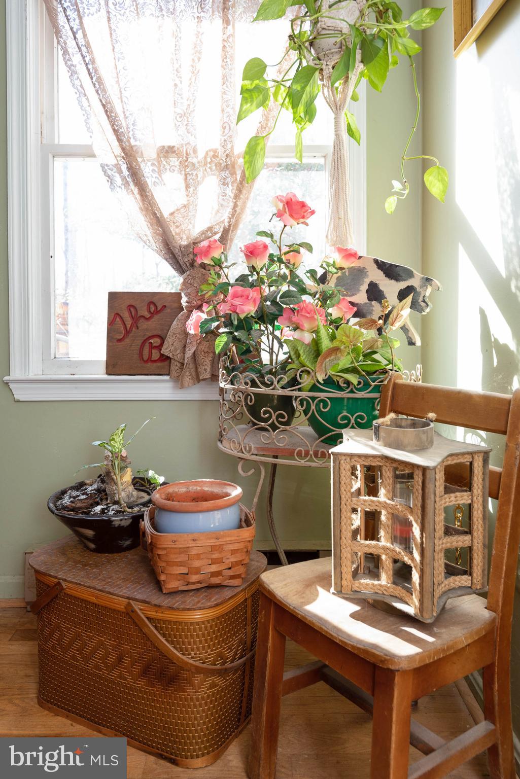 AMISSVILLE - Residential