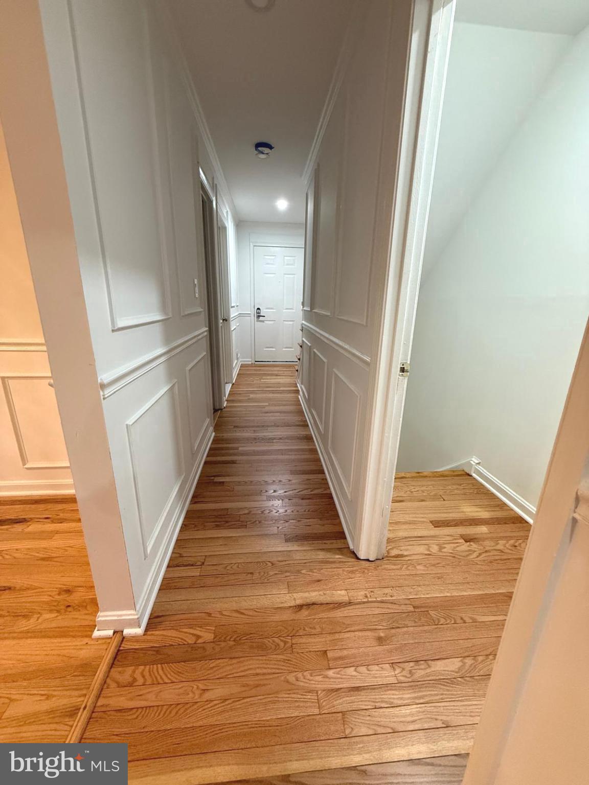 WILLIAMSBURG SQUARE - Residential