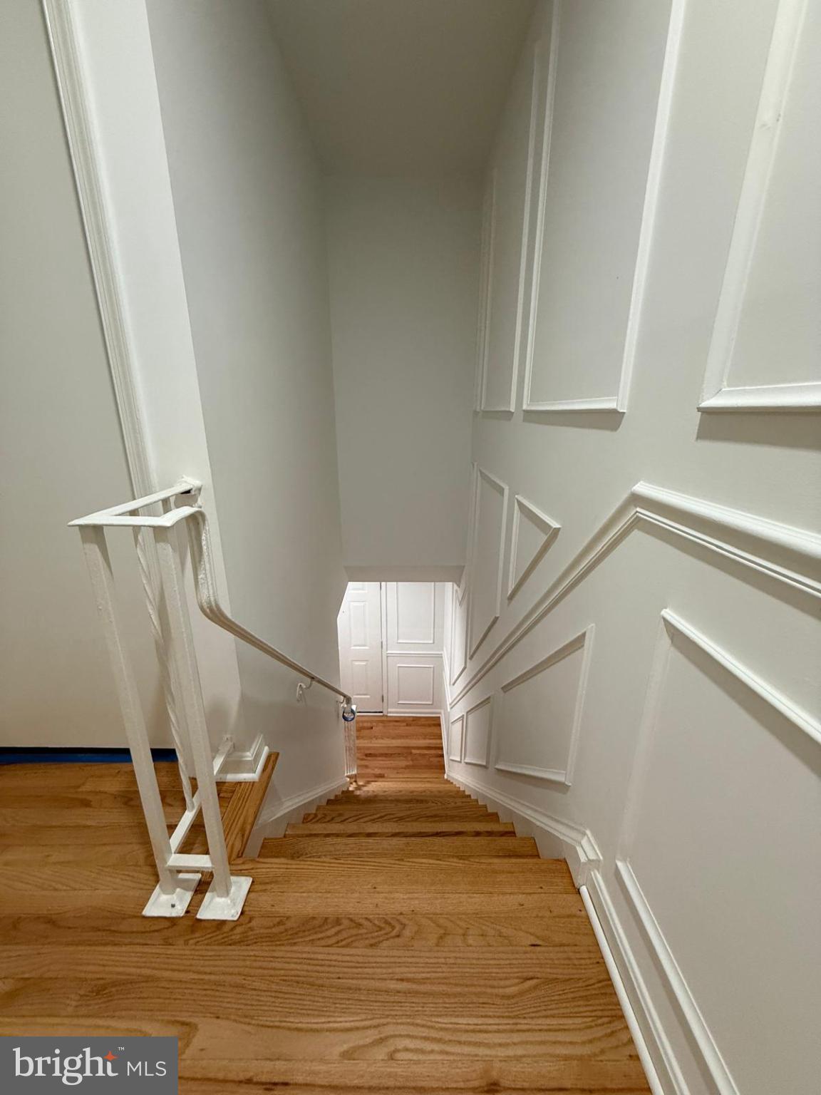 WILLIAMSBURG SQUARE - Residential