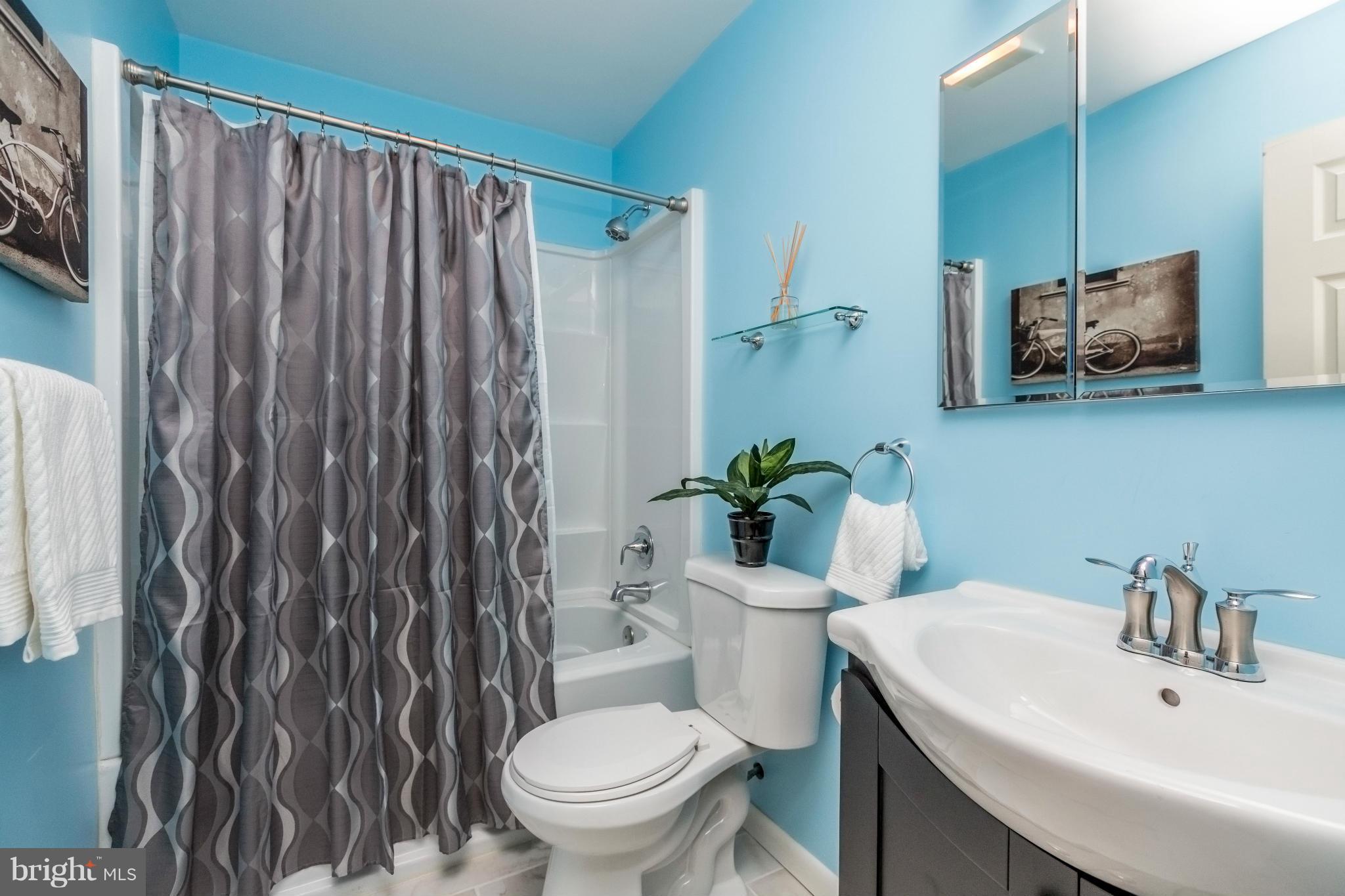 VILLAGE OF OLD HARFORD - Residential