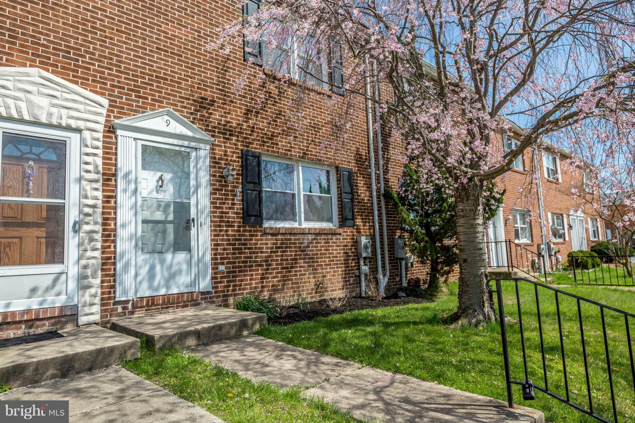 VILLAGE OF OLD HARFORD - Residential