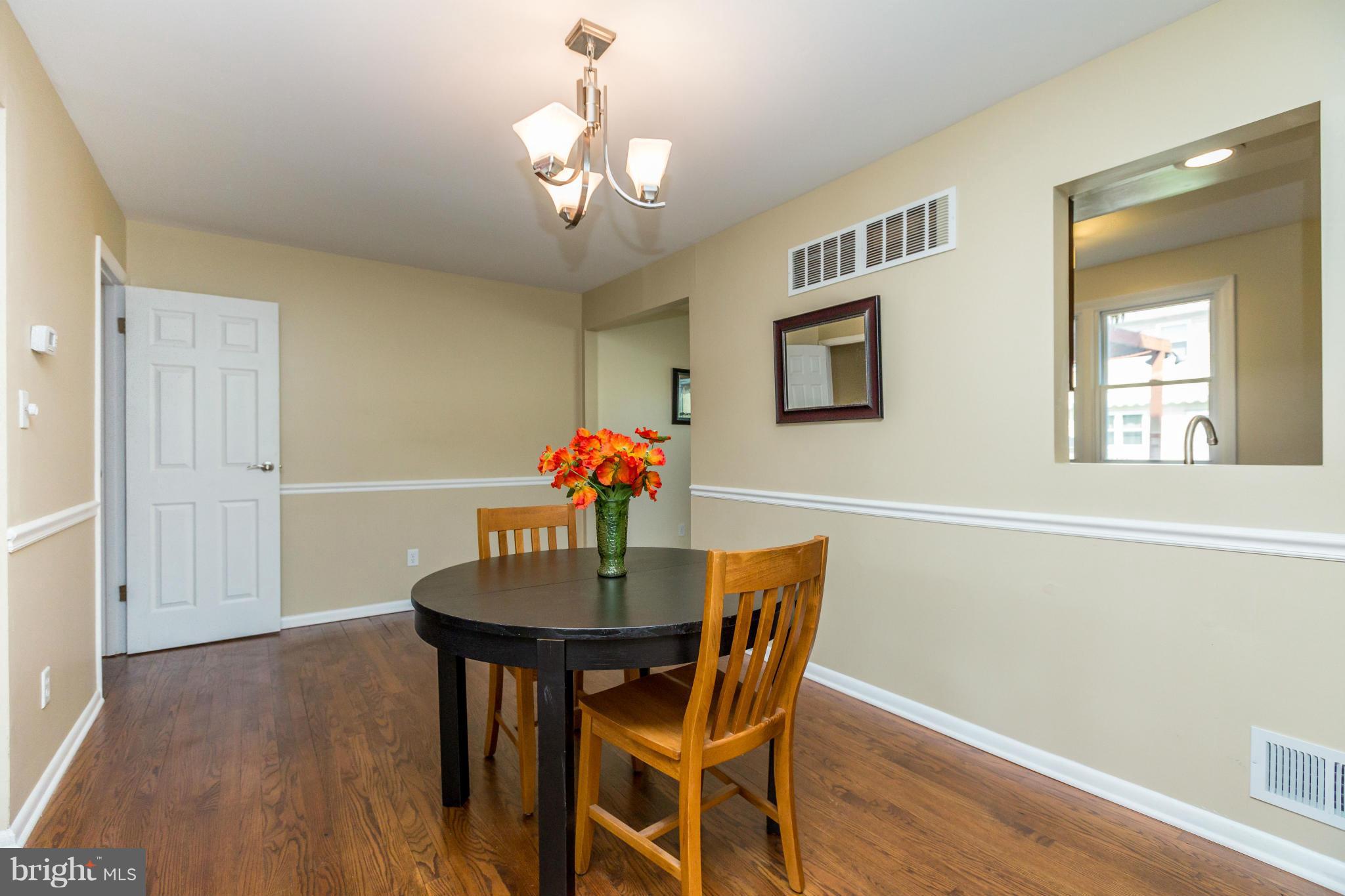 VILLAGE OF OLD HARFORD - Residential