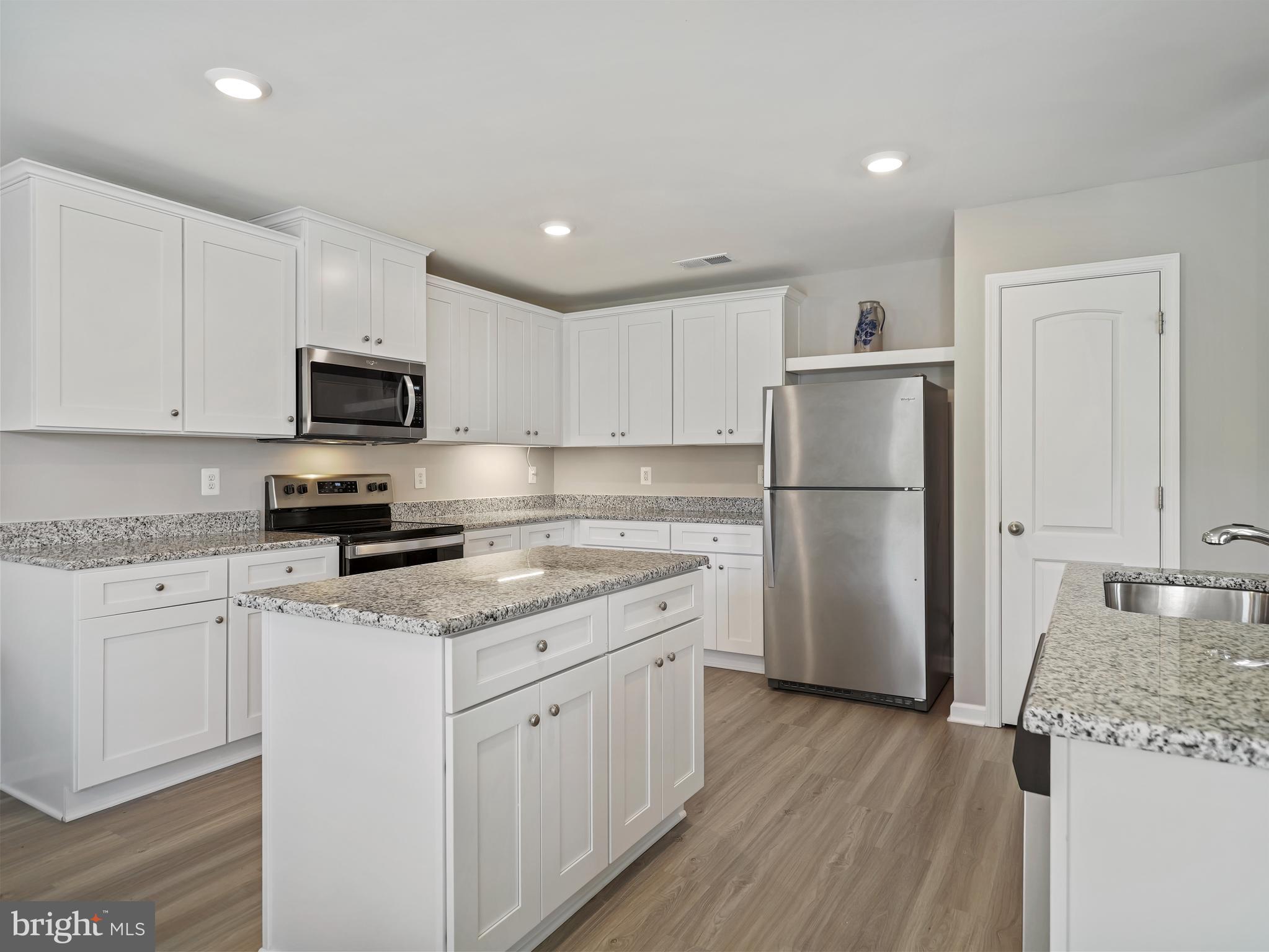 BROOKFIELD - Residential