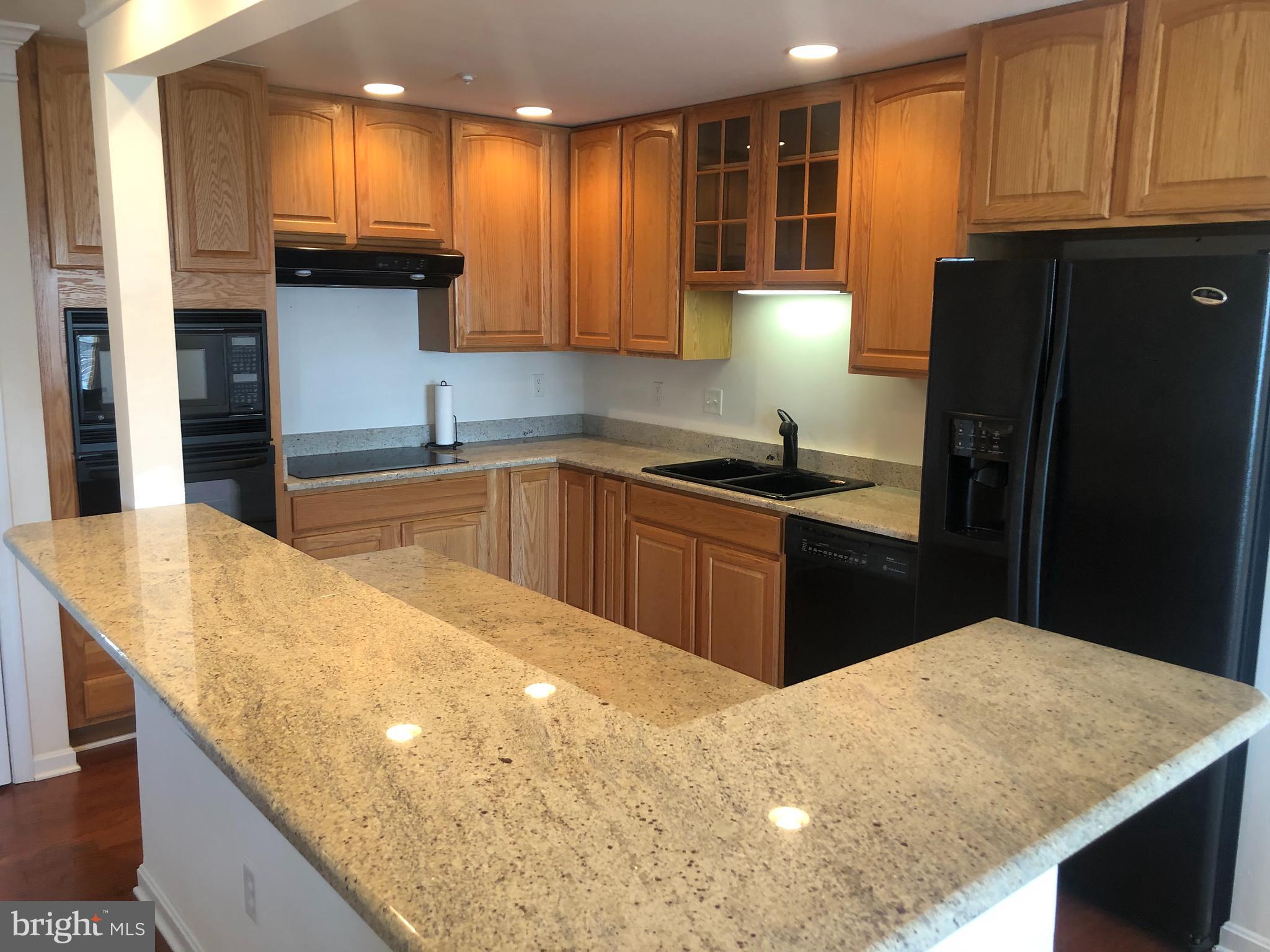 BAYSIDE - Residential Lease