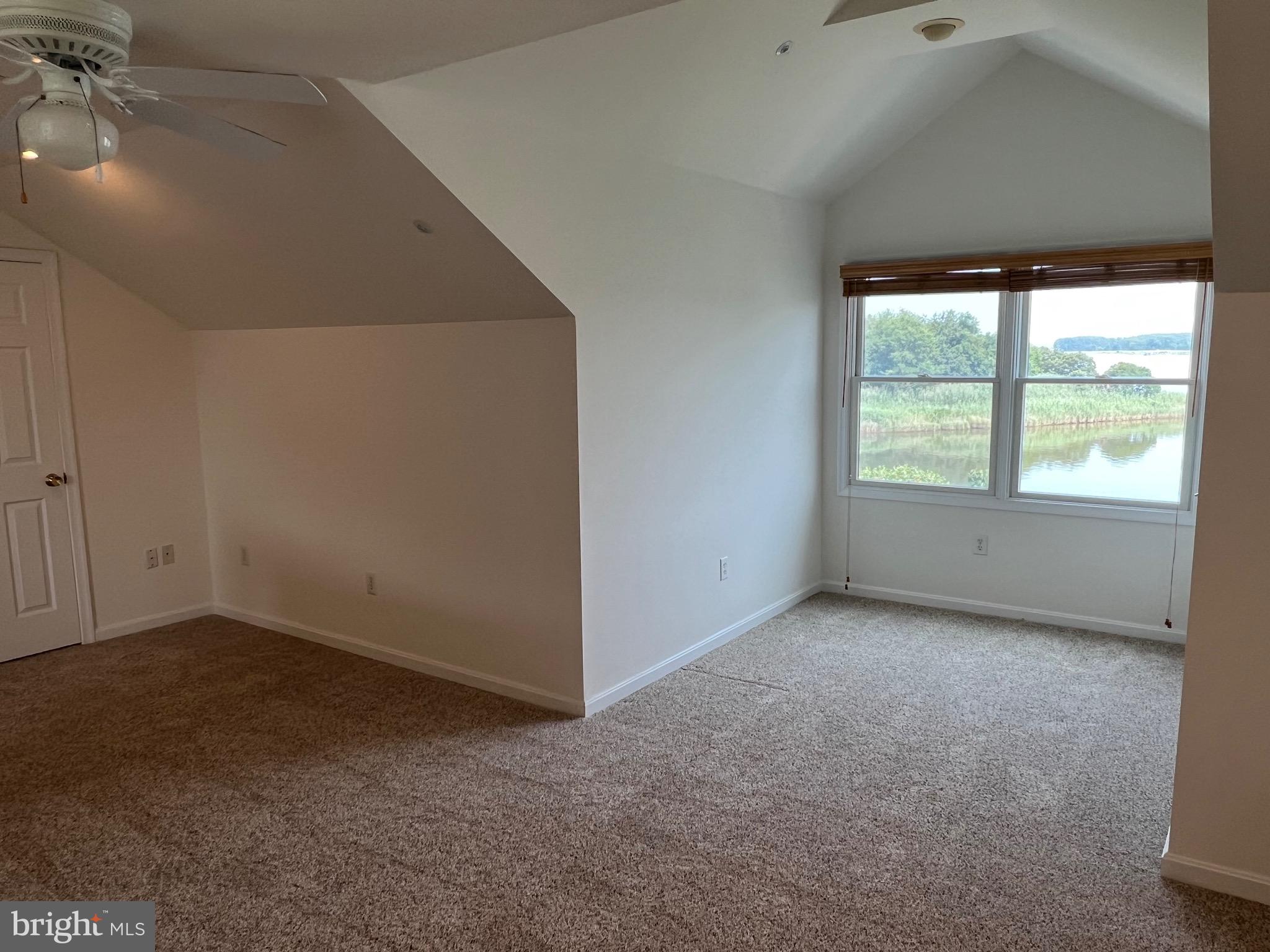 BAYSIDE - Residential Lease