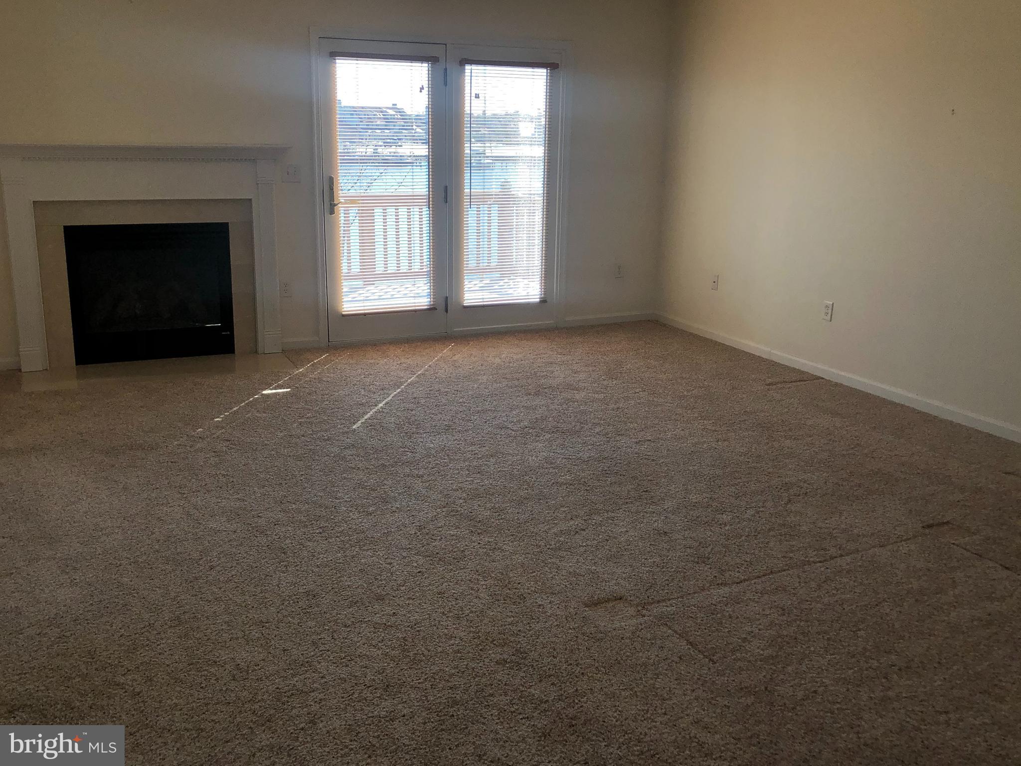 BAYSIDE - Residential Lease