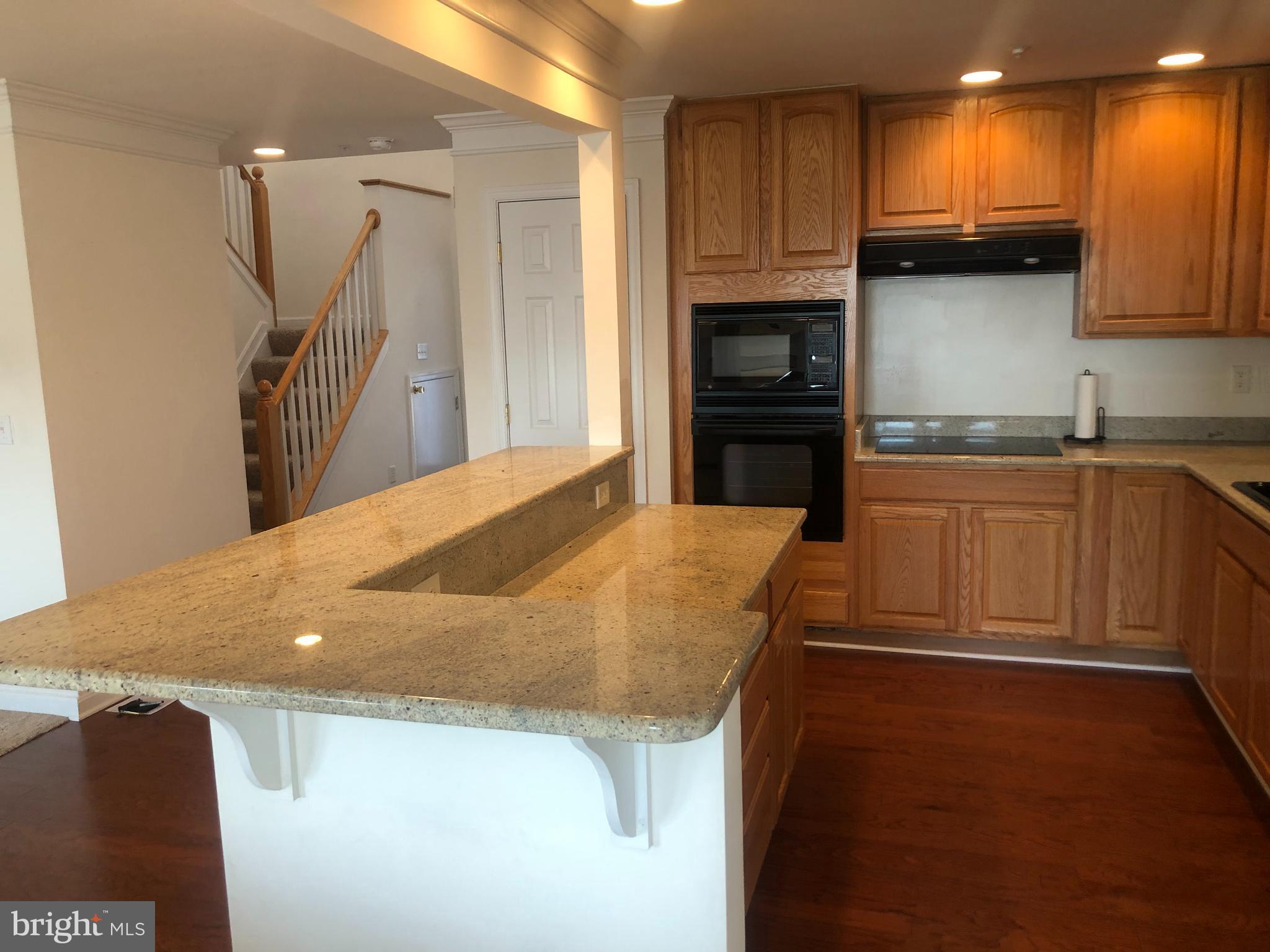 BAYSIDE - Residential Lease