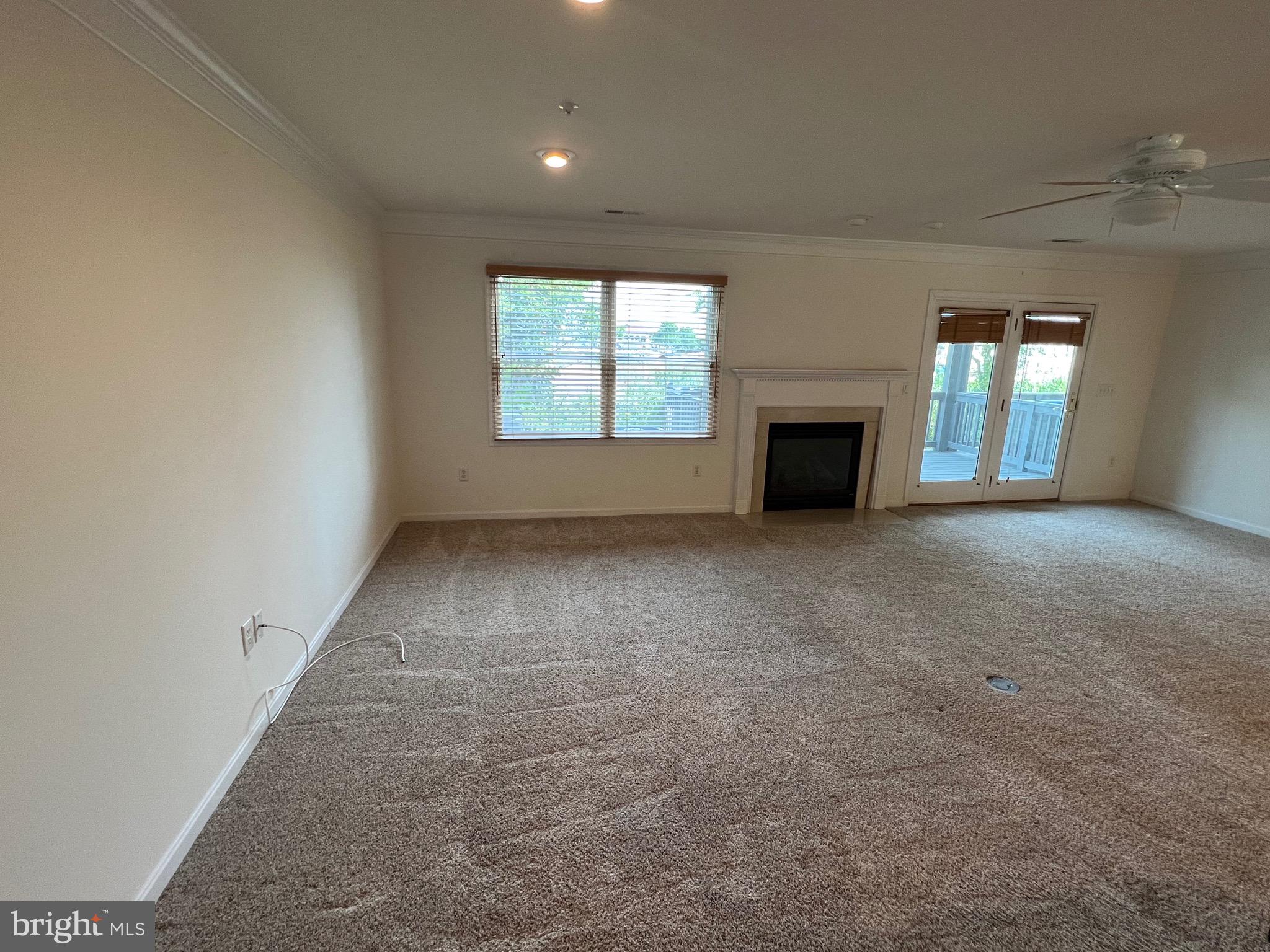 BAYSIDE - Residential Lease