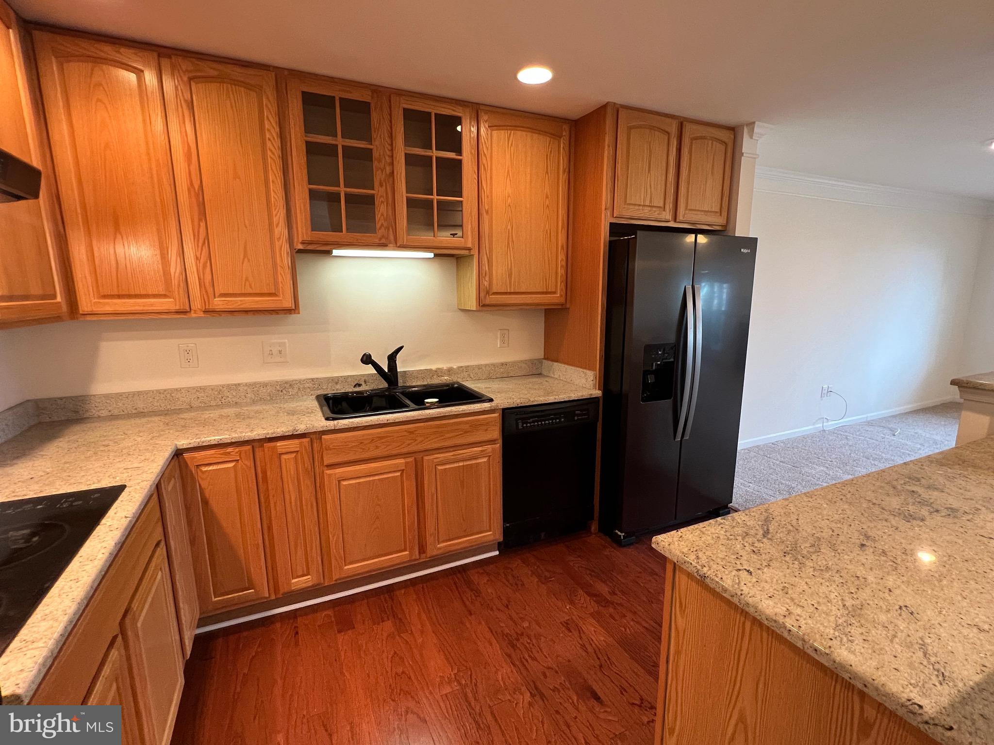 BAYSIDE - Residential Lease