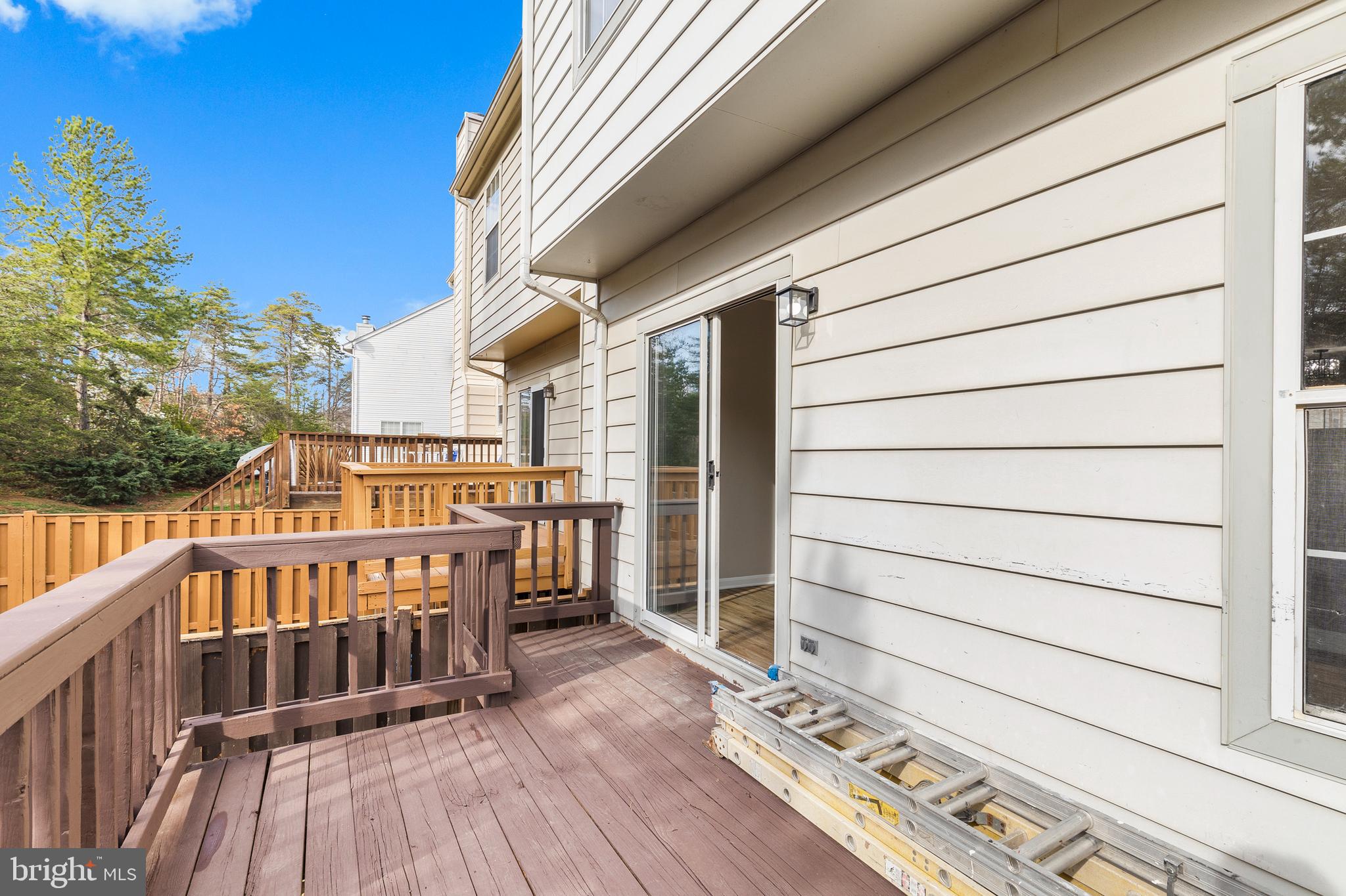 RIDGEFIELD VILLAGE - Residential