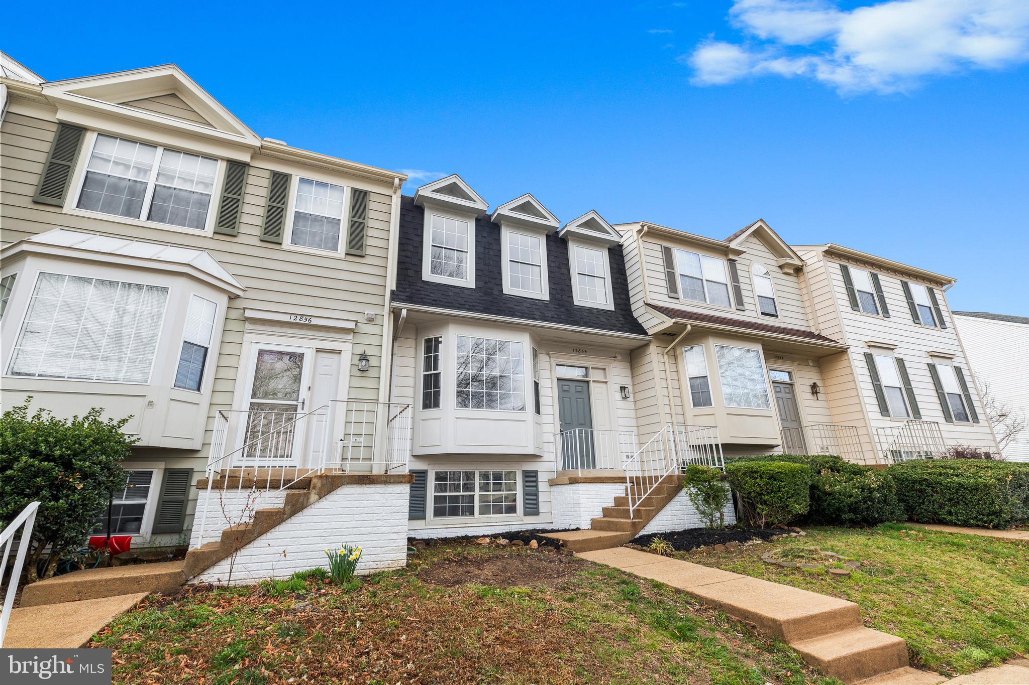 RIDGEFIELD VILLAGE - Residential