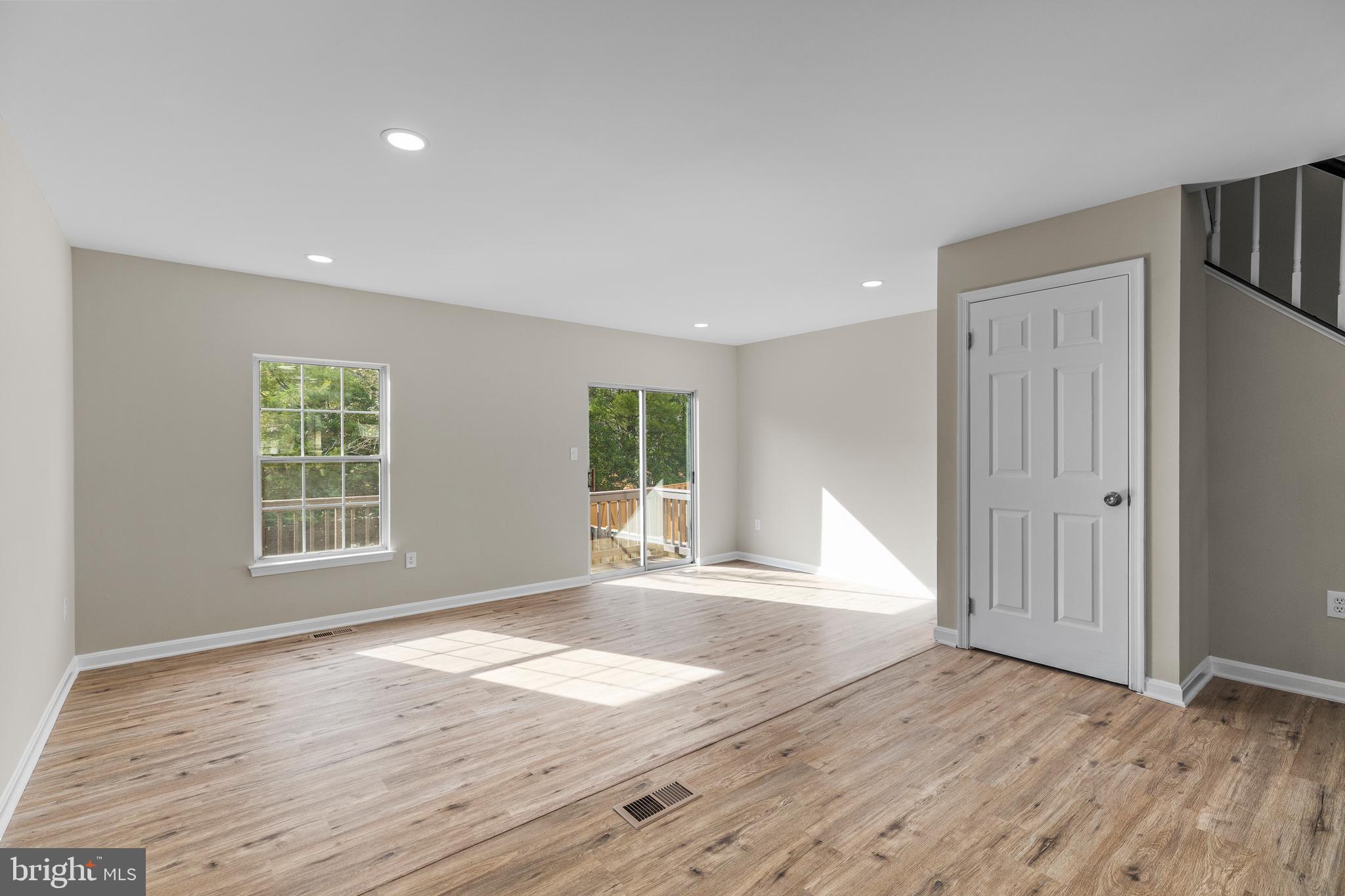 RIDGEFIELD VILLAGE - Residential