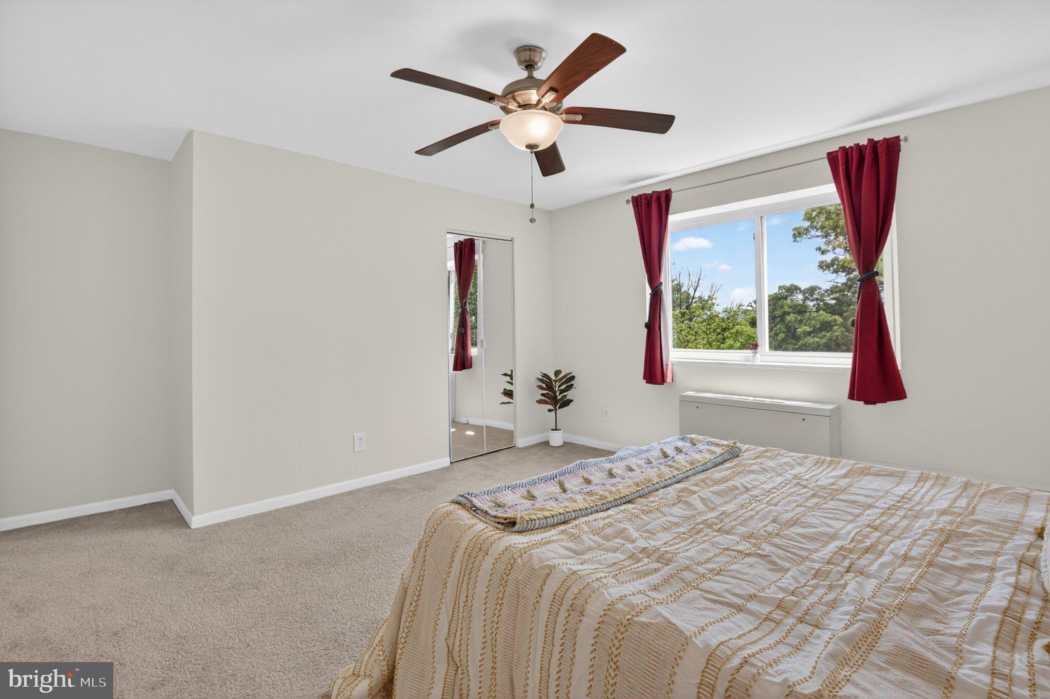 THE CAROLYN - Residential