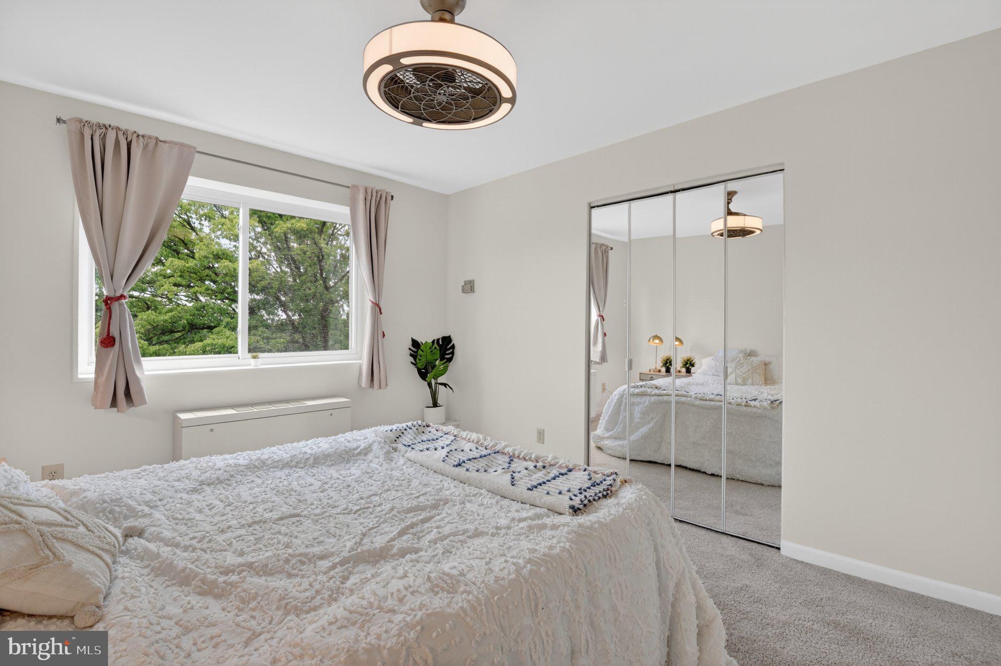 THE CAROLYN - Residential