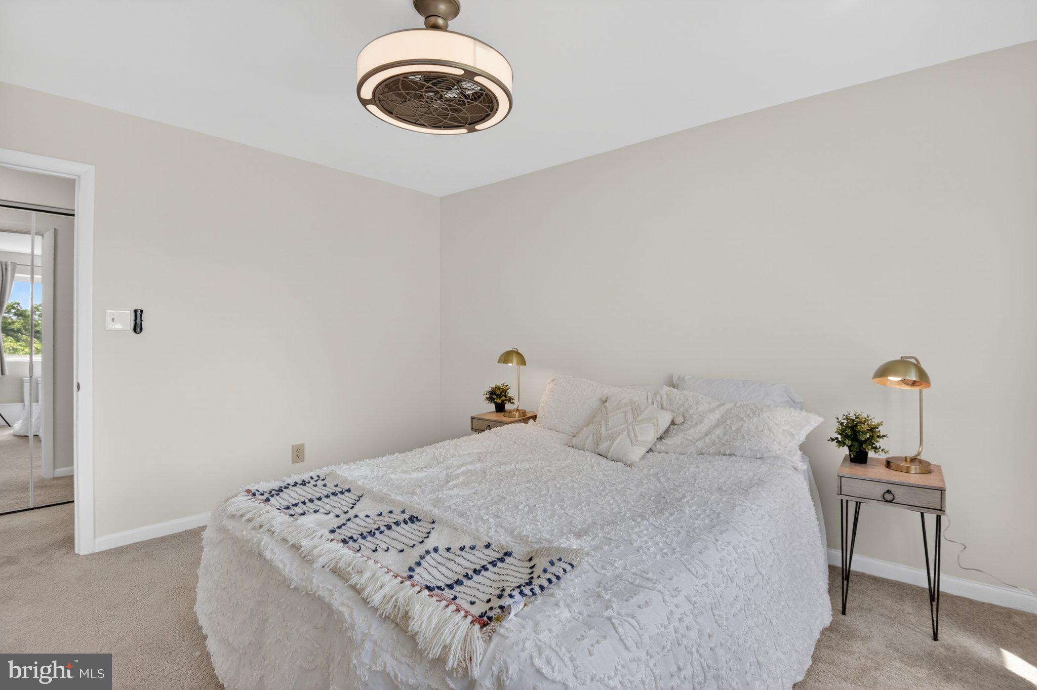 THE CAROLYN - Residential