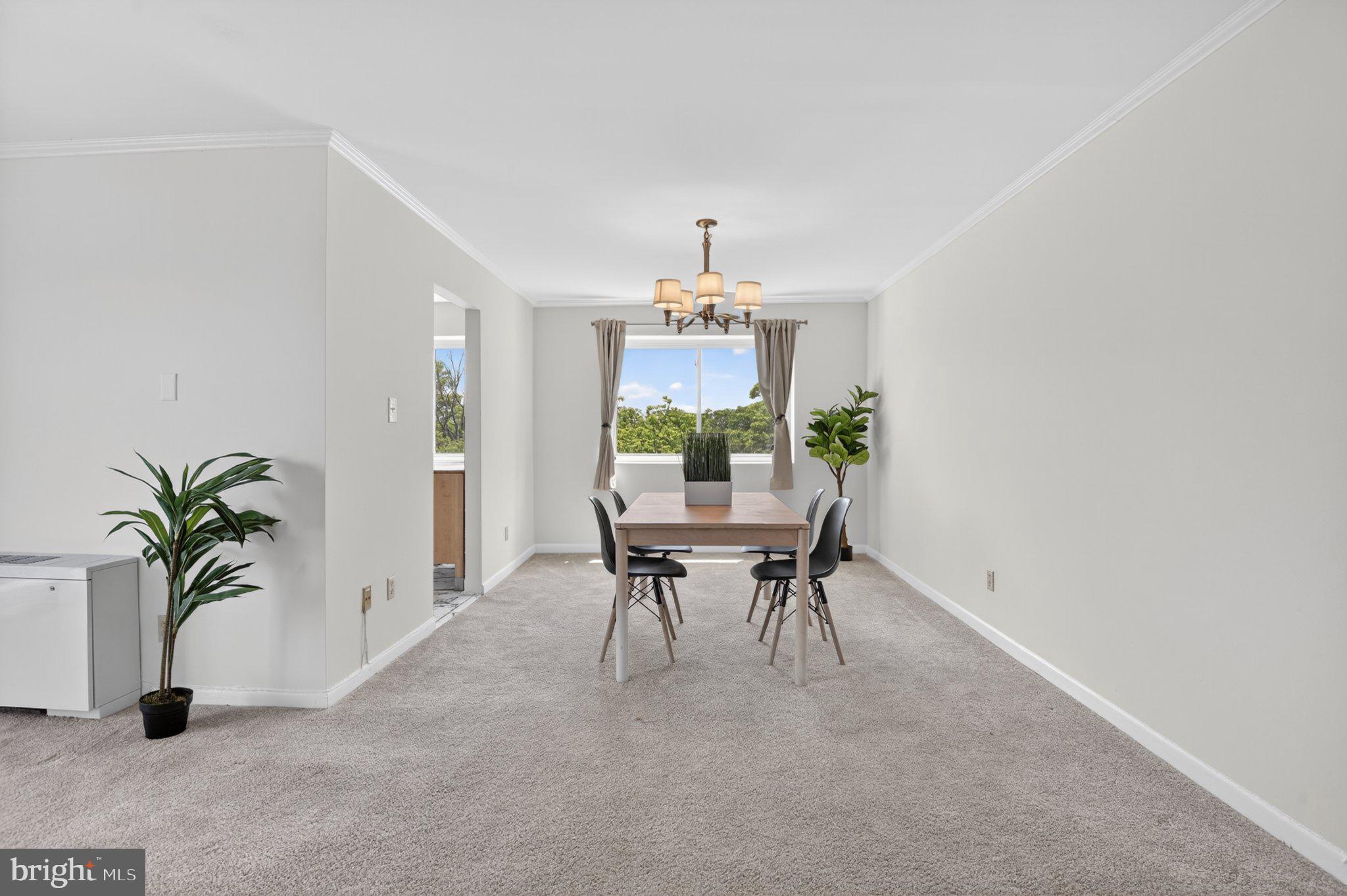 THE CAROLYN - Residential