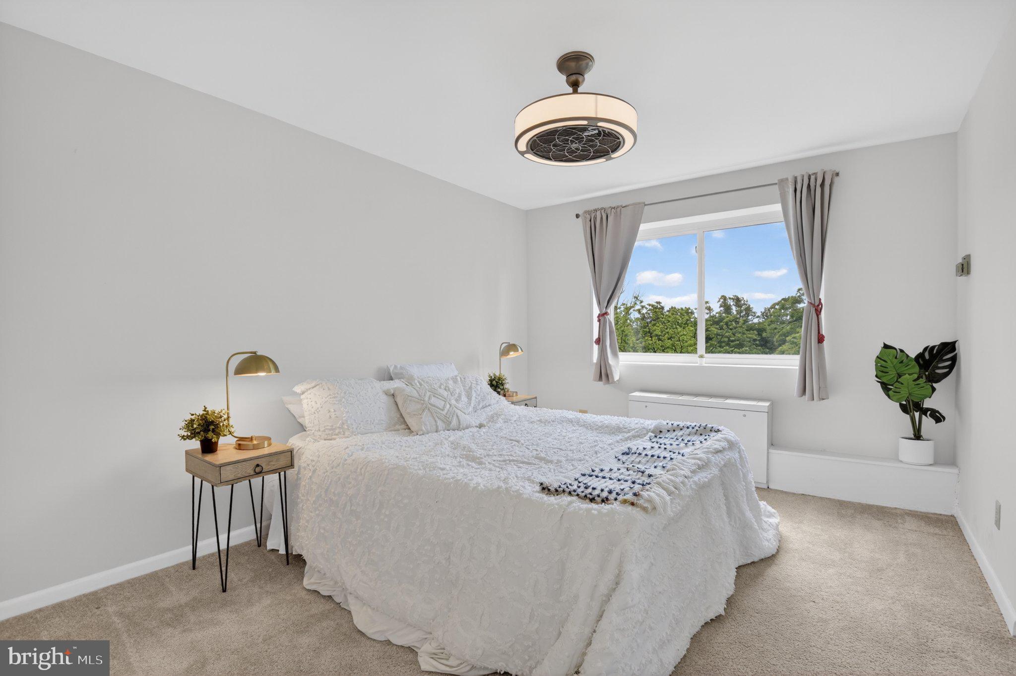 THE CAROLYN - Residential