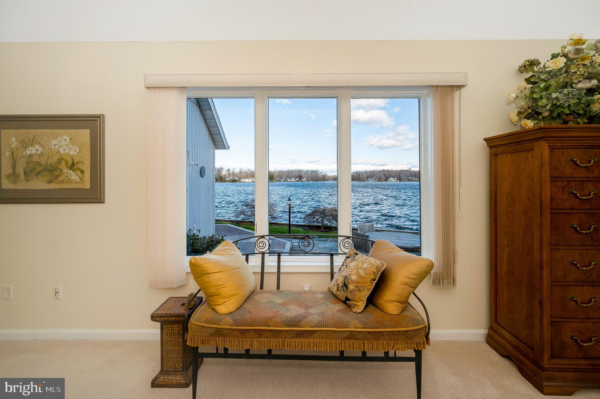 LAKE OF THE WOODS - Residential