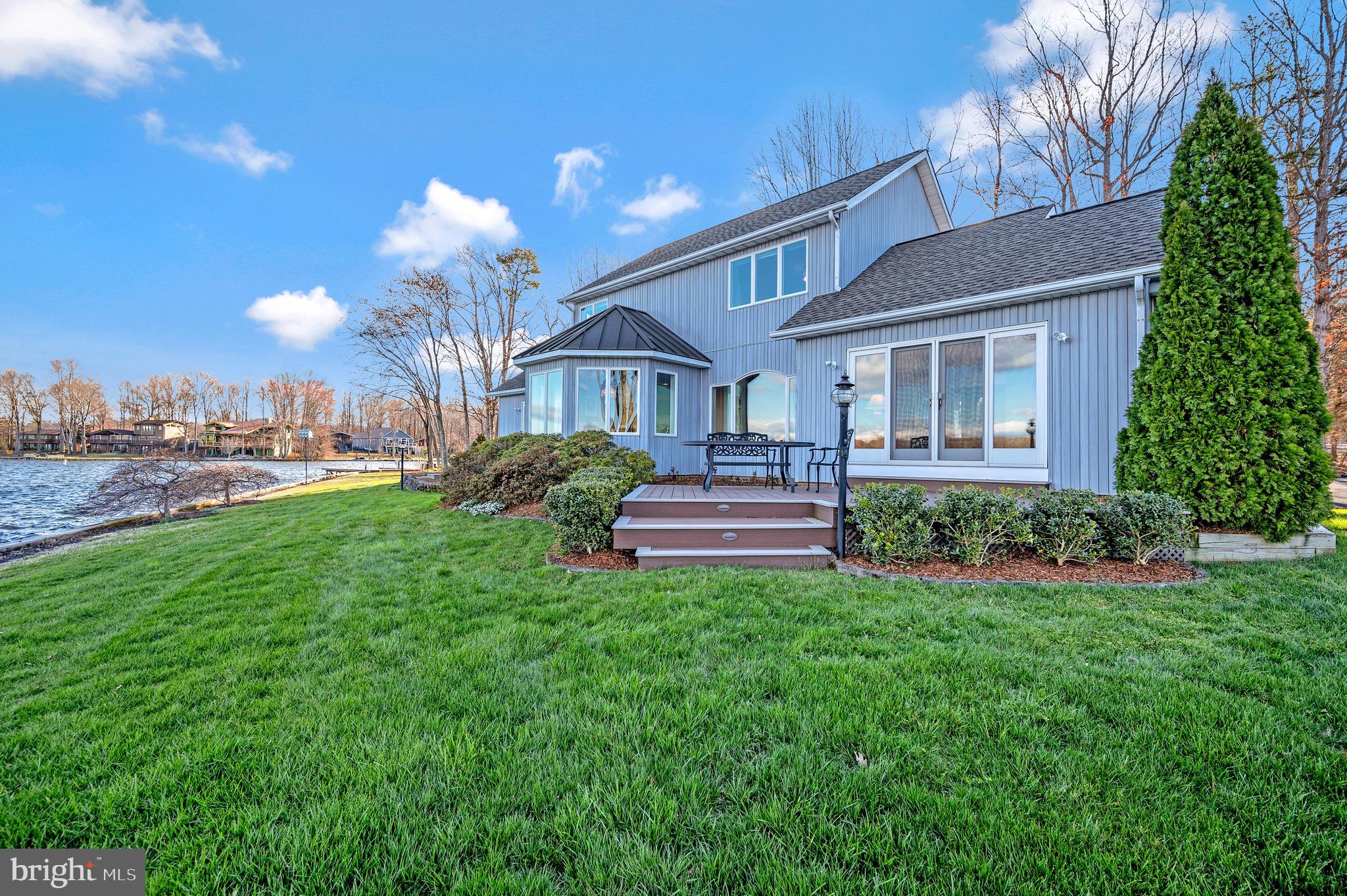 LAKE OF THE WOODS - Residential