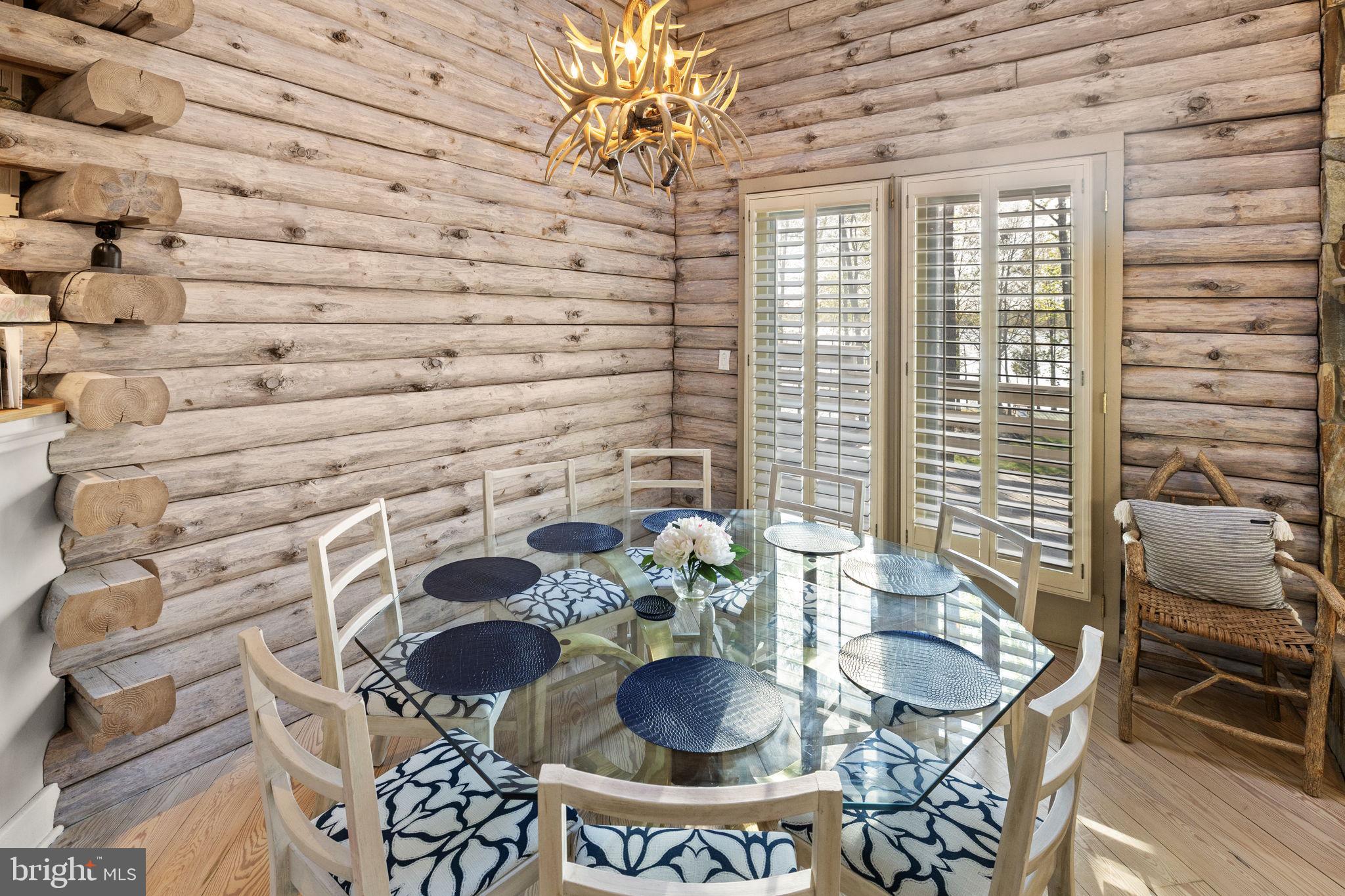 FISHERMANS COVE - Residential