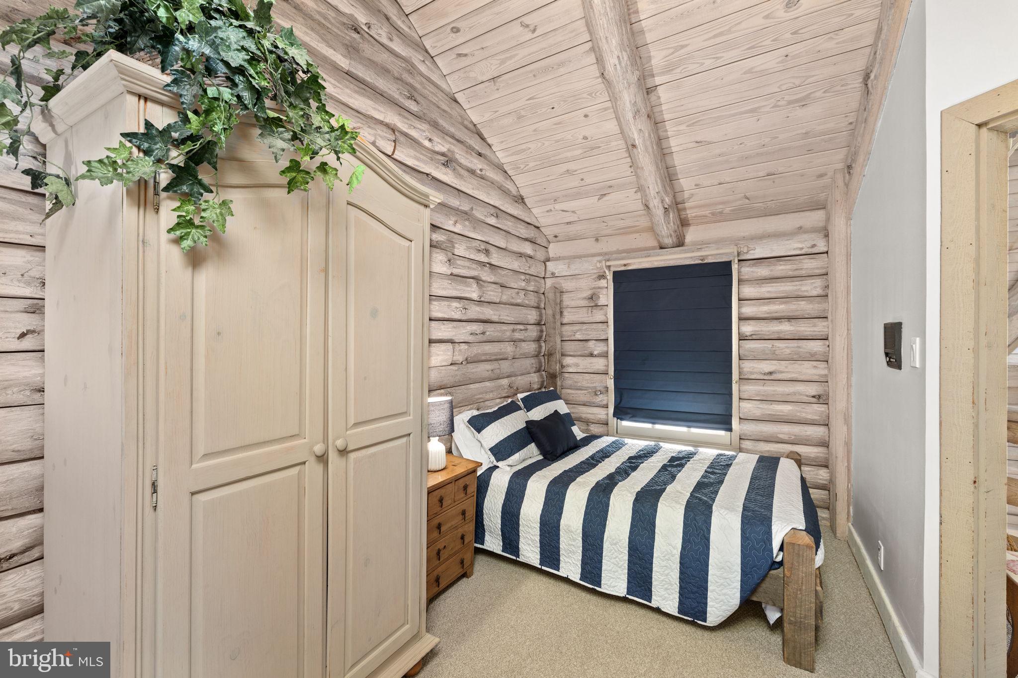 FISHERMANS COVE - Residential