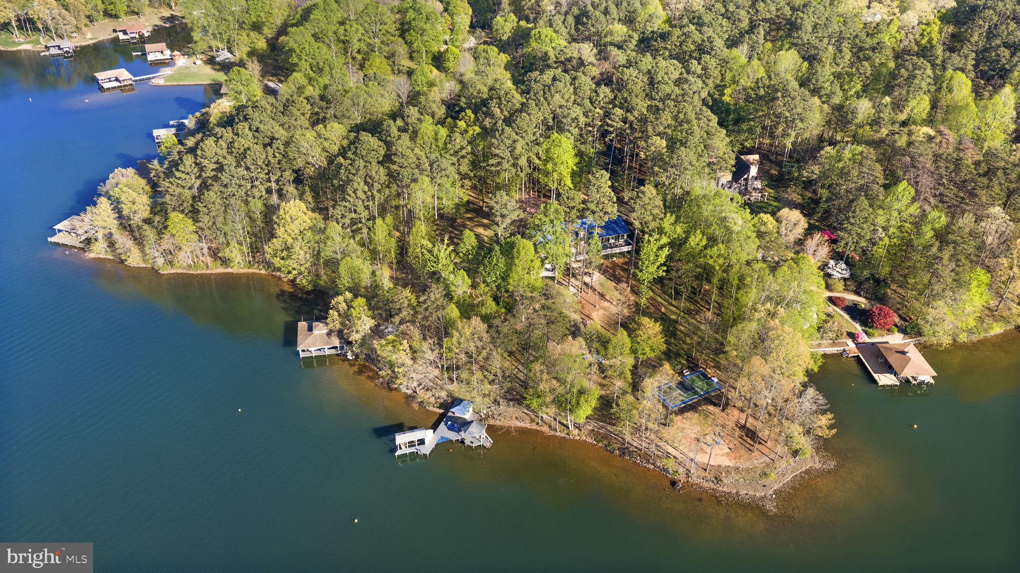 FISHERMANS COVE - Residential