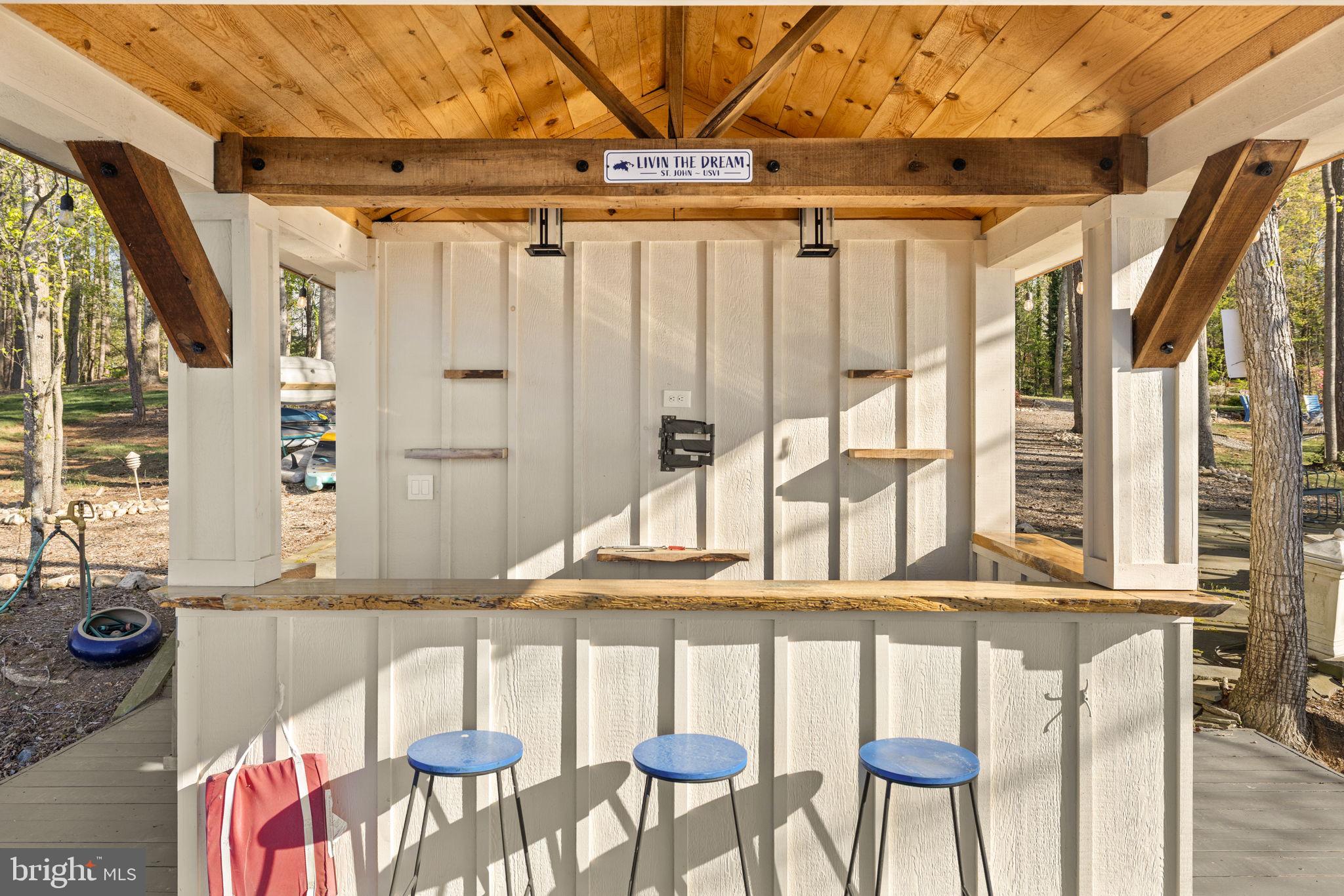 FISHERMANS COVE - Residential