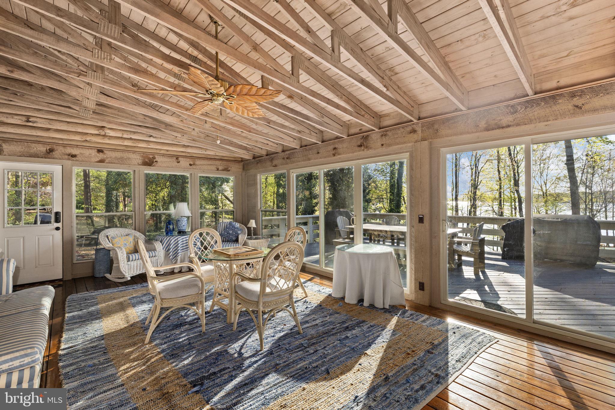 FISHERMANS COVE - Residential