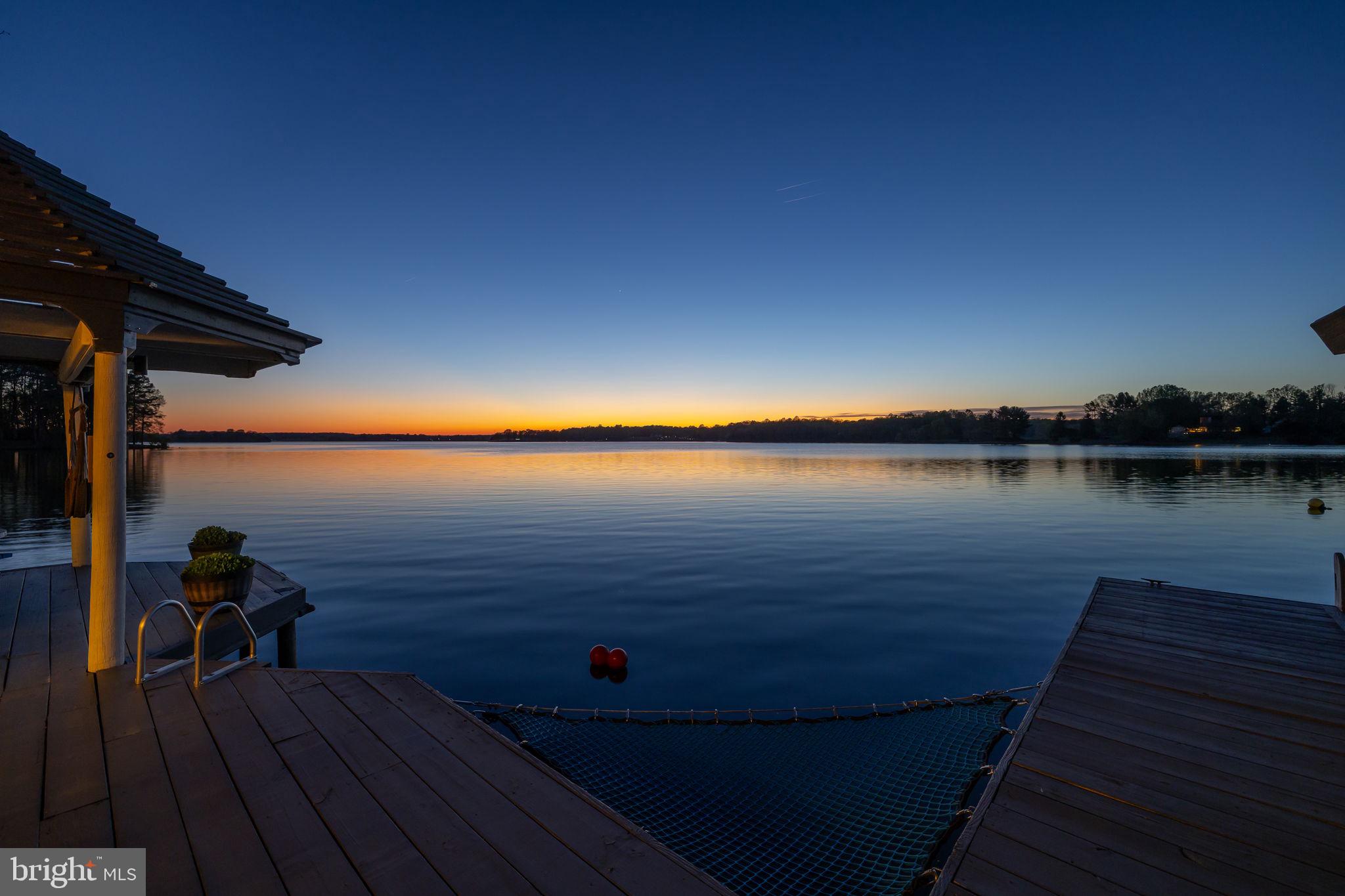 FISHERMANS COVE - Residential