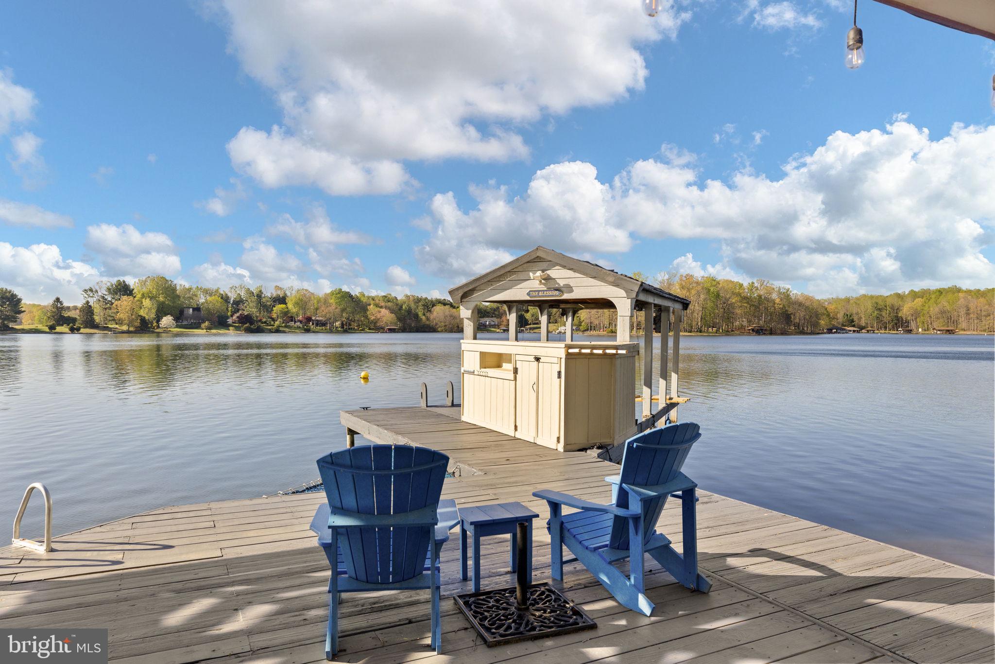 FISHERMANS COVE - Residential