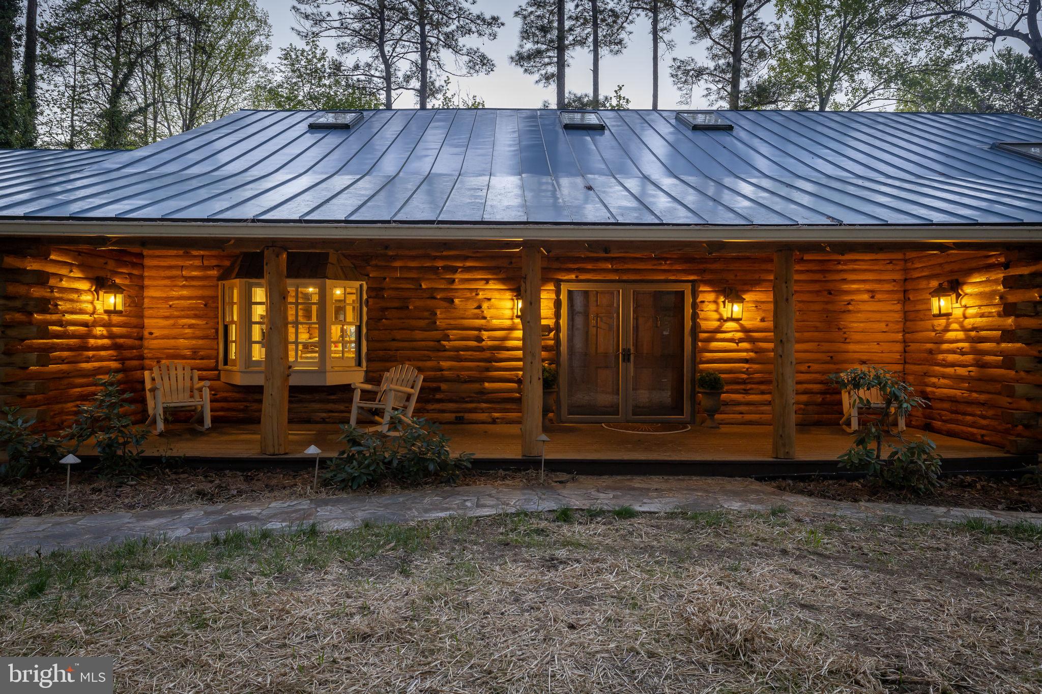 FISHERMANS COVE - Residential