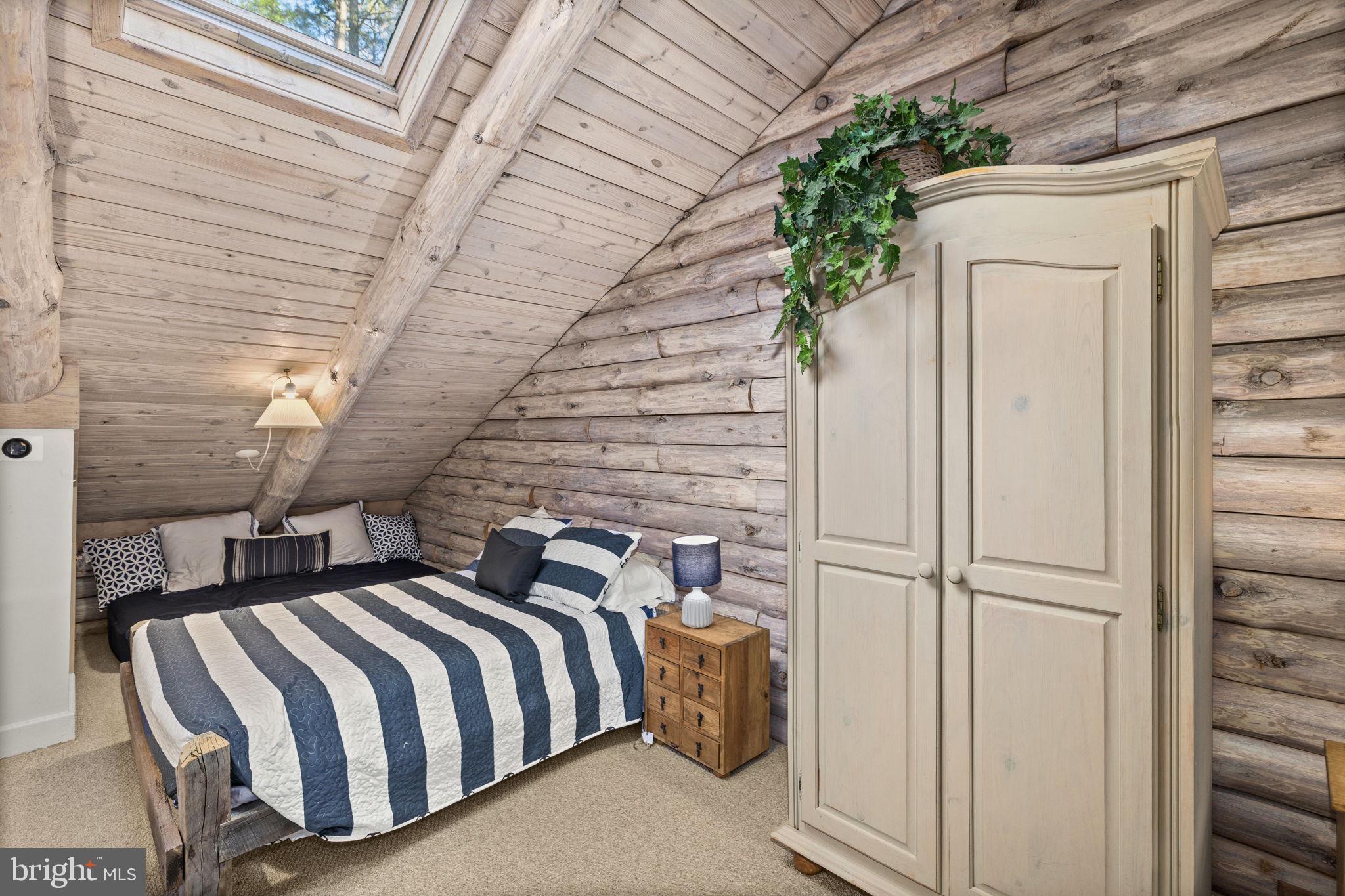 FISHERMANS COVE - Residential