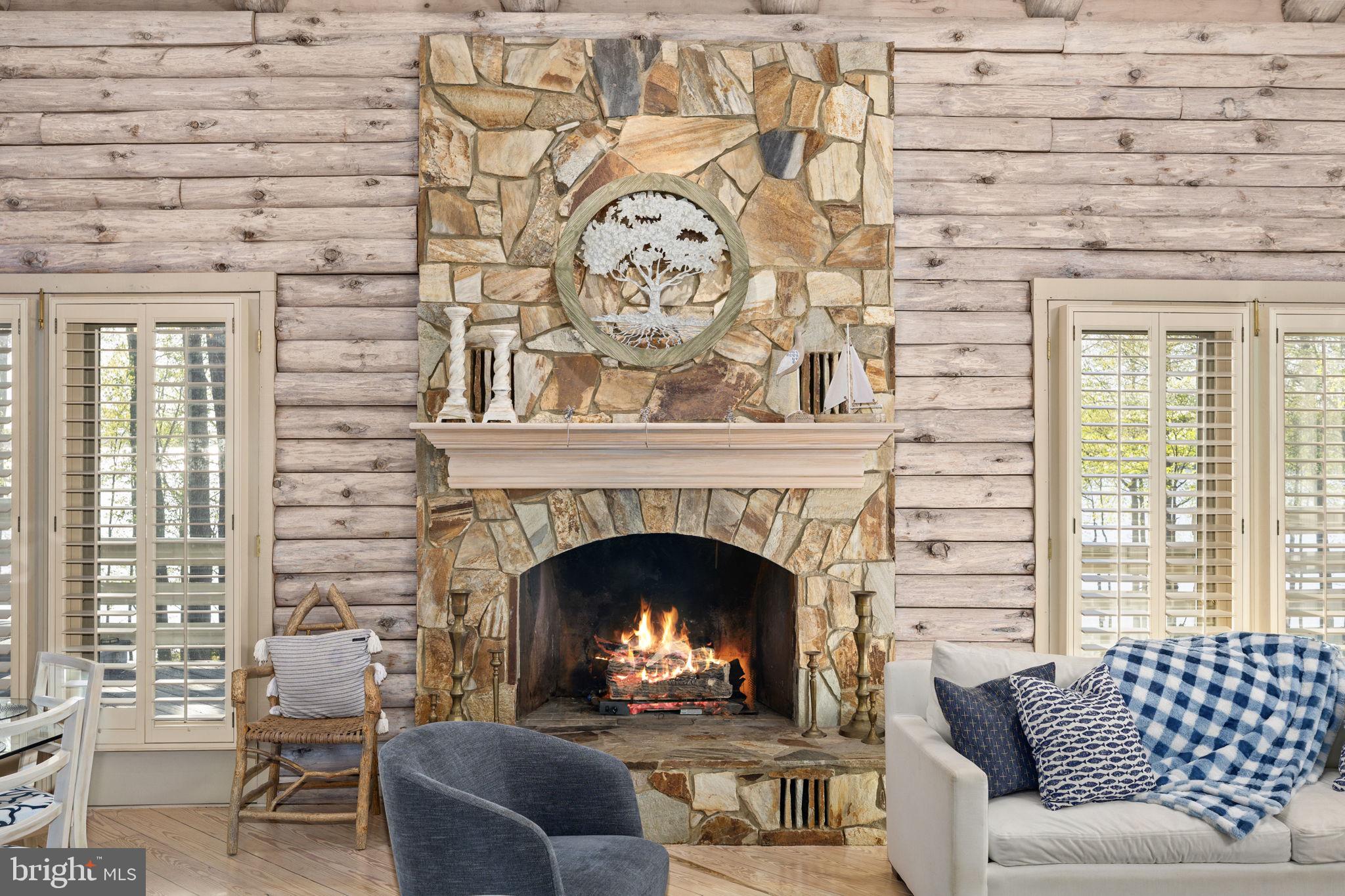 FISHERMANS COVE - Residential