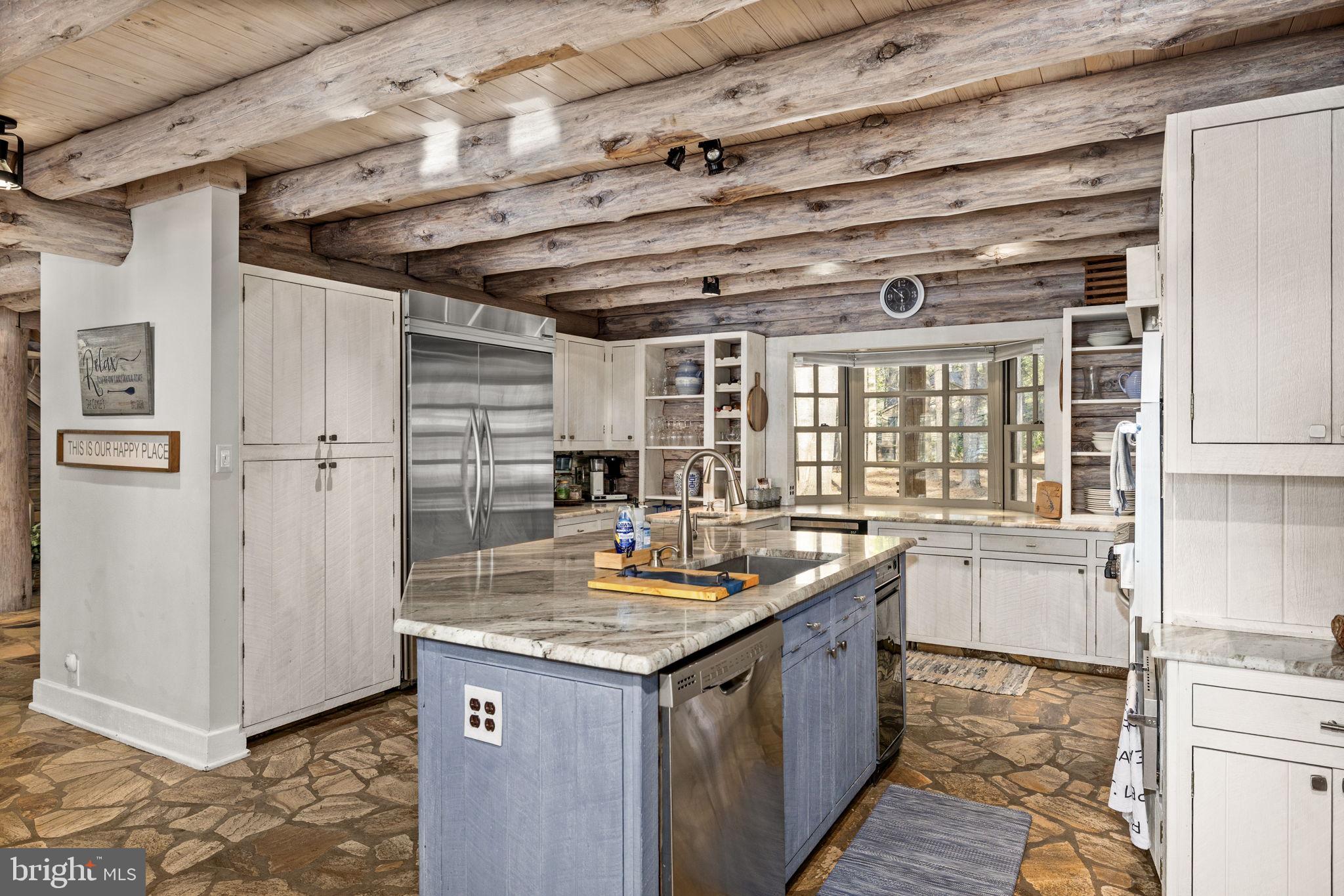 FISHERMANS COVE - Residential