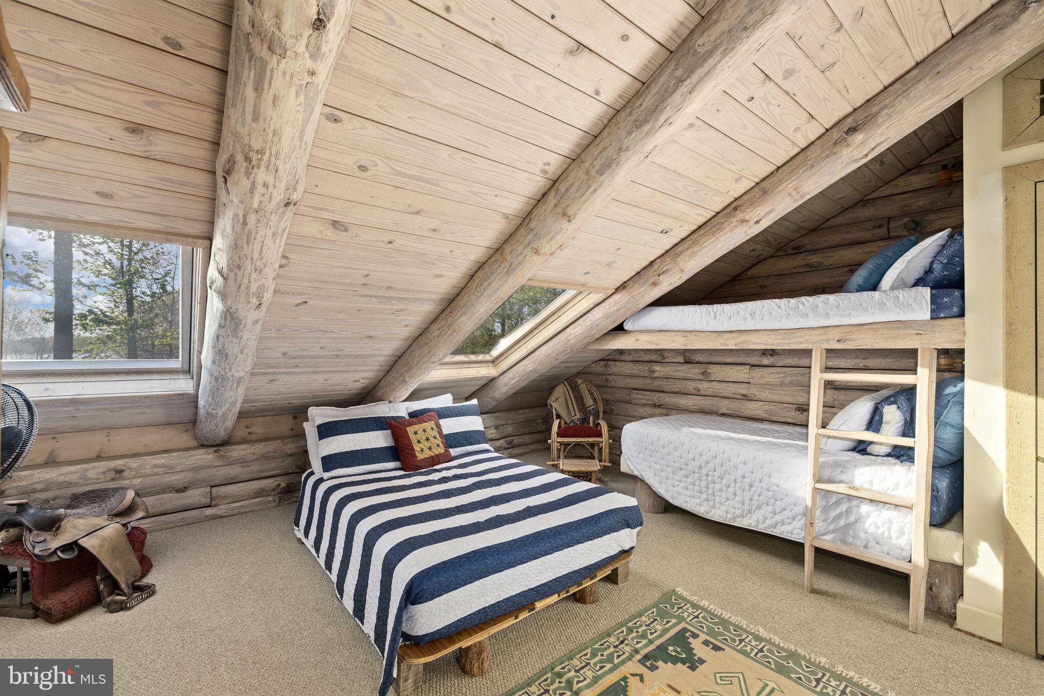 FISHERMANS COVE - Residential