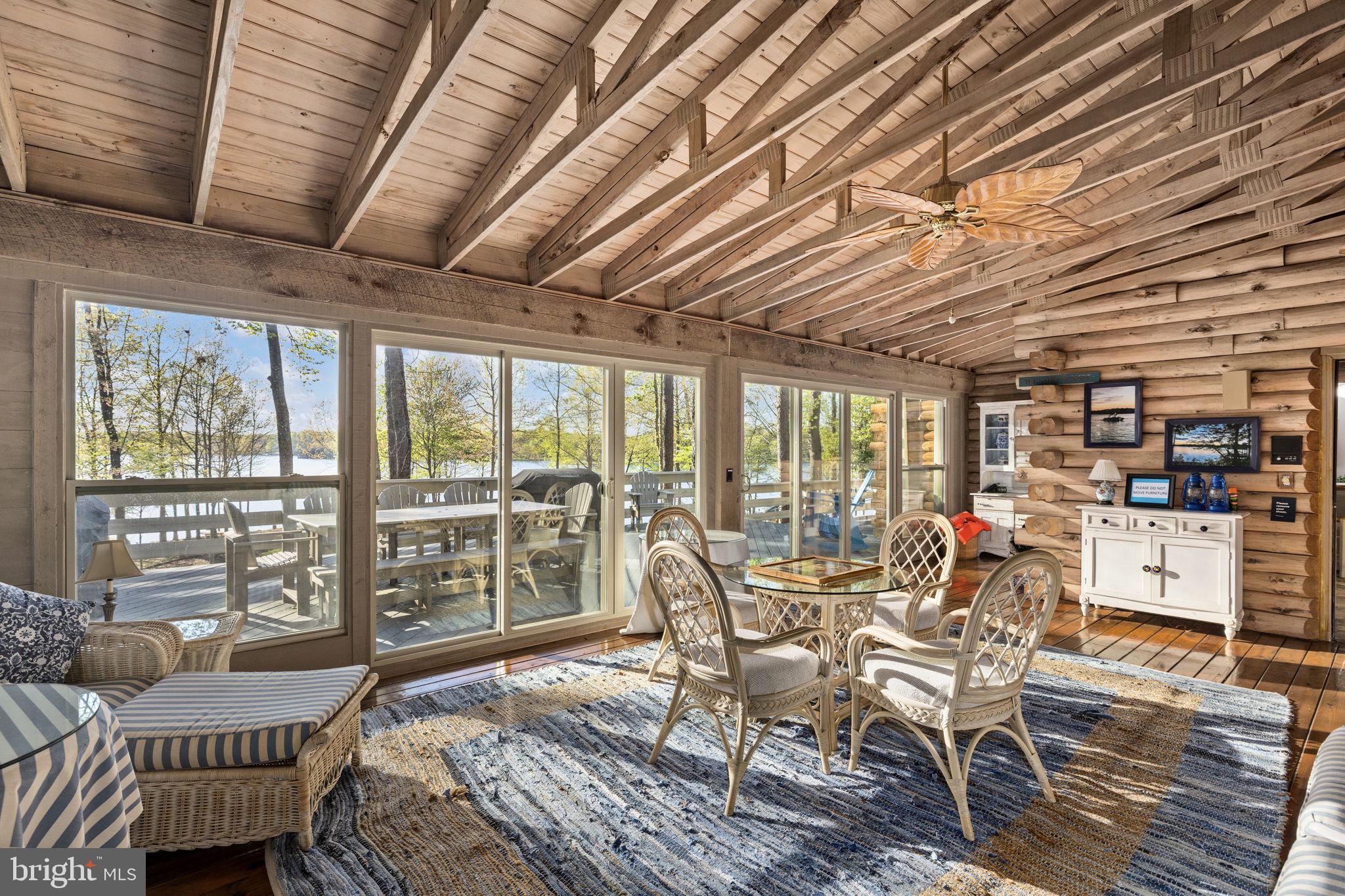 FISHERMANS COVE - Residential