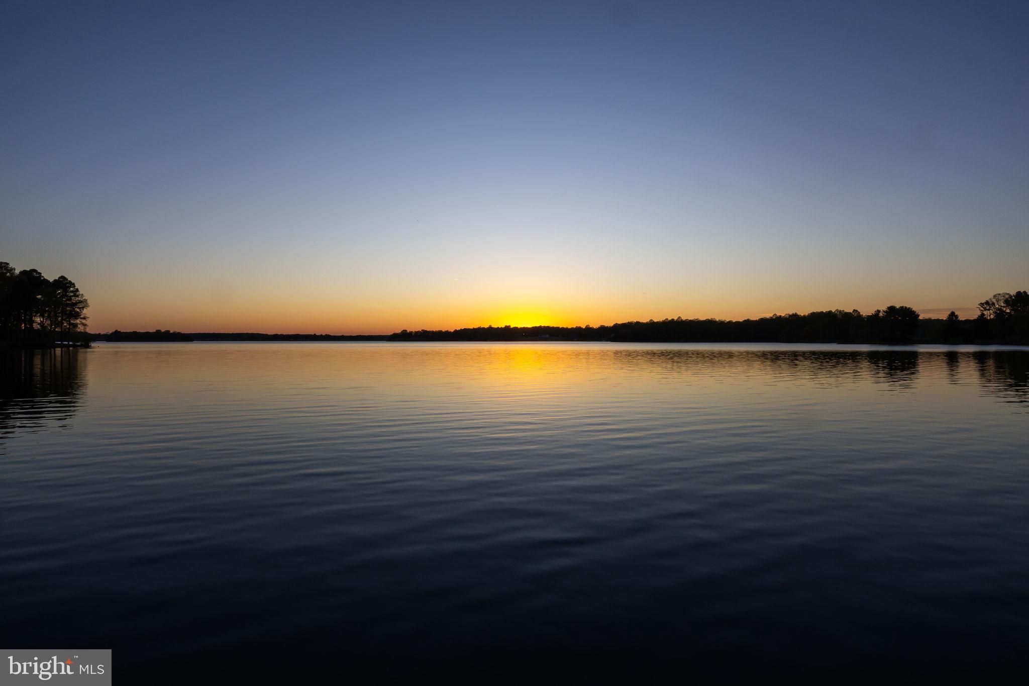 FISHERMANS COVE - Residential