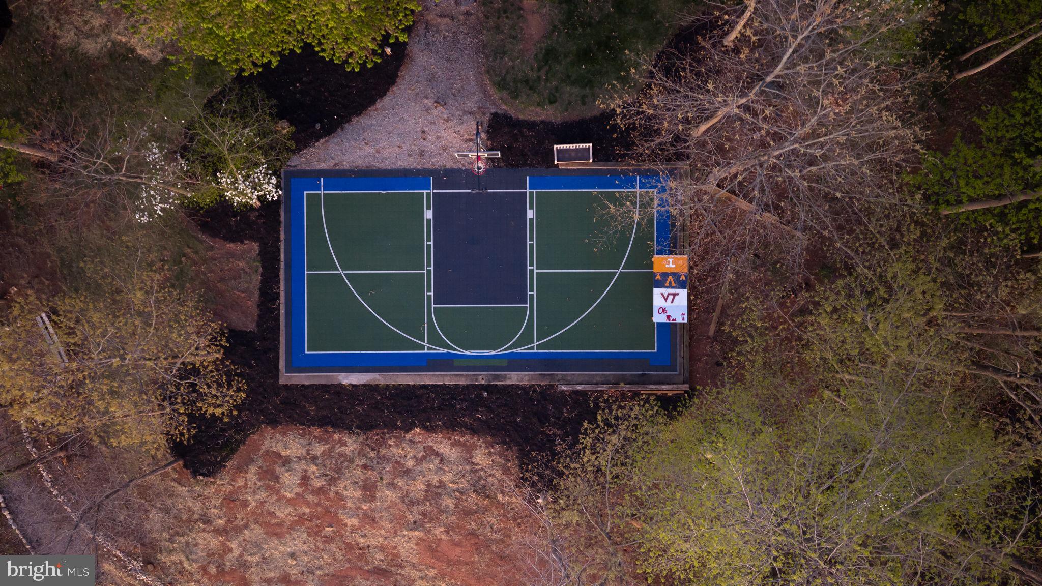 FISHERMANS COVE - Residential