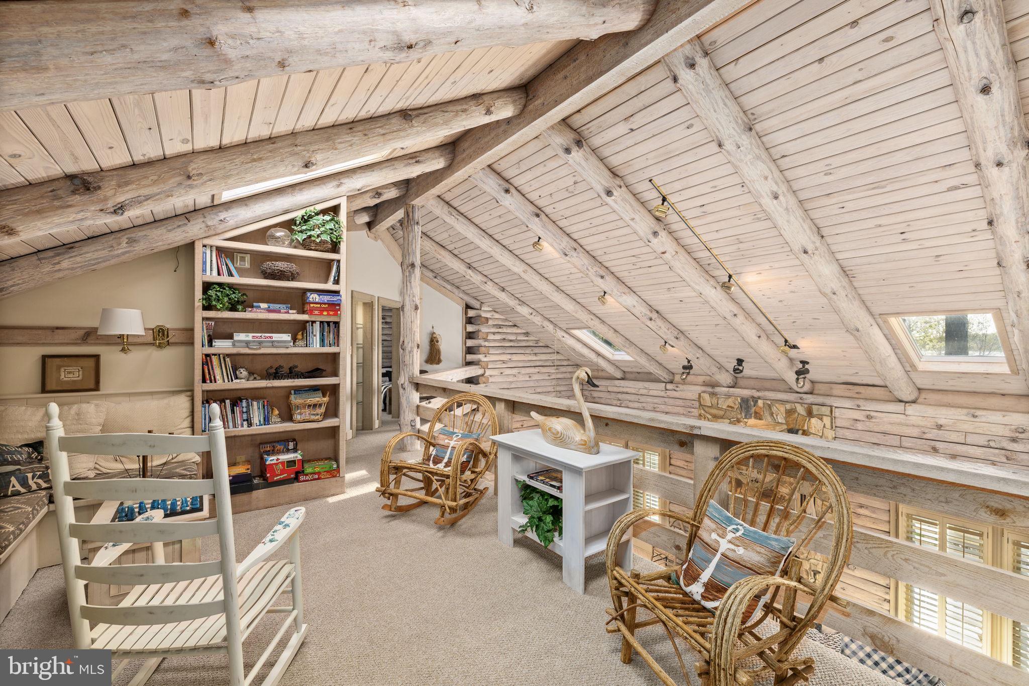 FISHERMANS COVE - Residential