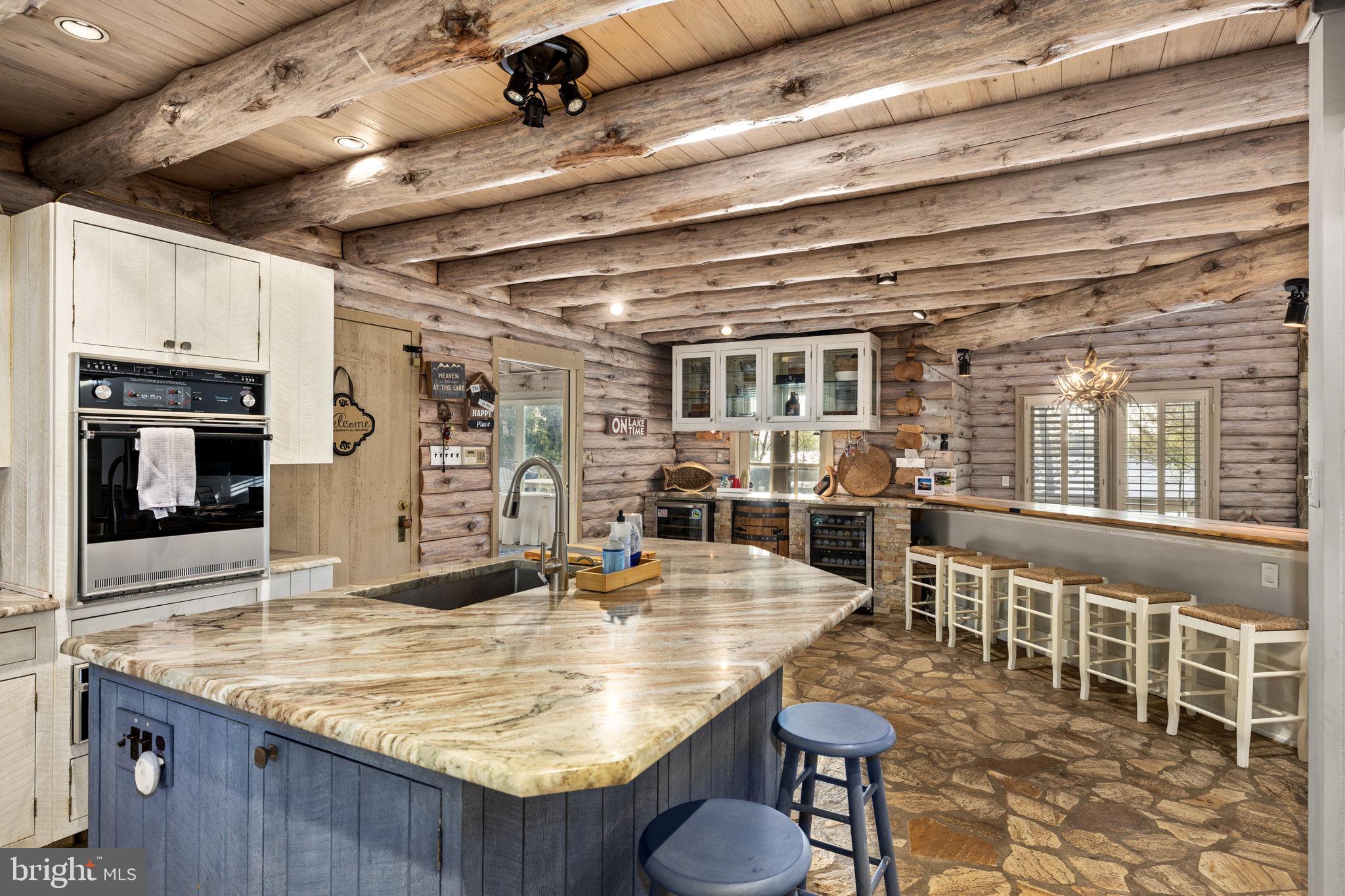 FISHERMANS COVE - Residential