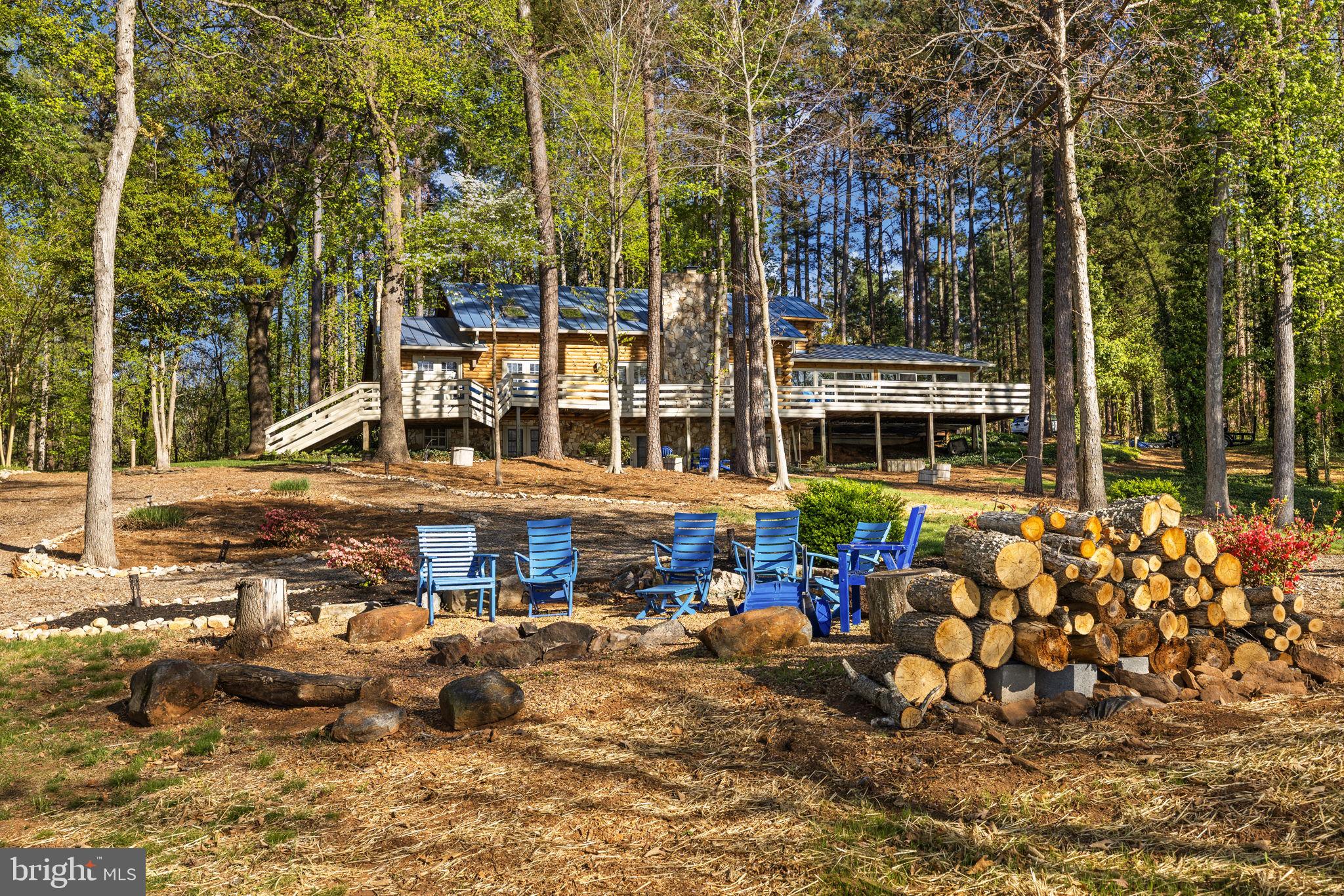 FISHERMANS COVE - Residential