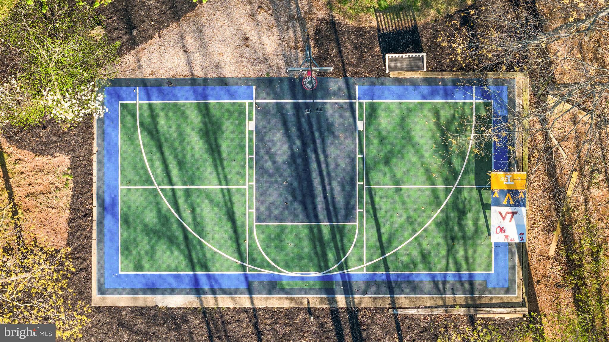 FISHERMANS COVE - Residential