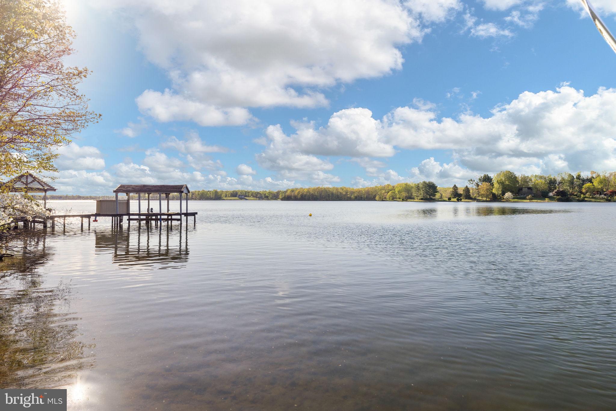 FISHERMANS COVE - Residential