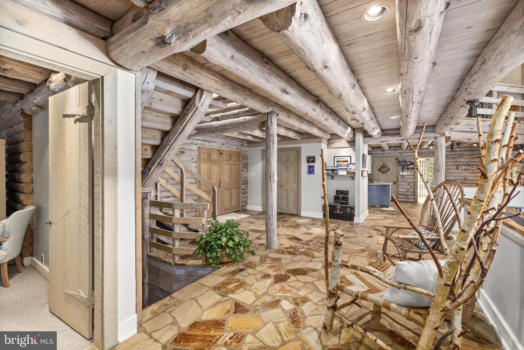 FISHERMANS COVE - Residential